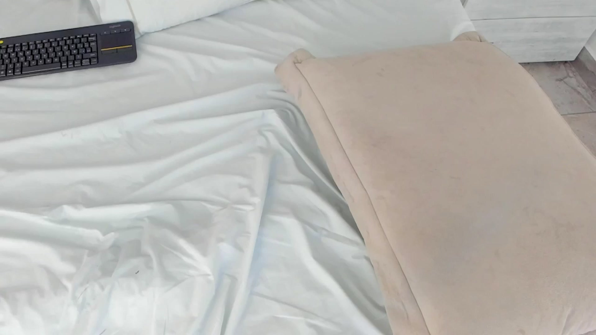 Gallery image thumbnail from valeriah_'s myfreecams stream on, 03/20/2025, 16:44 image 5 of 20