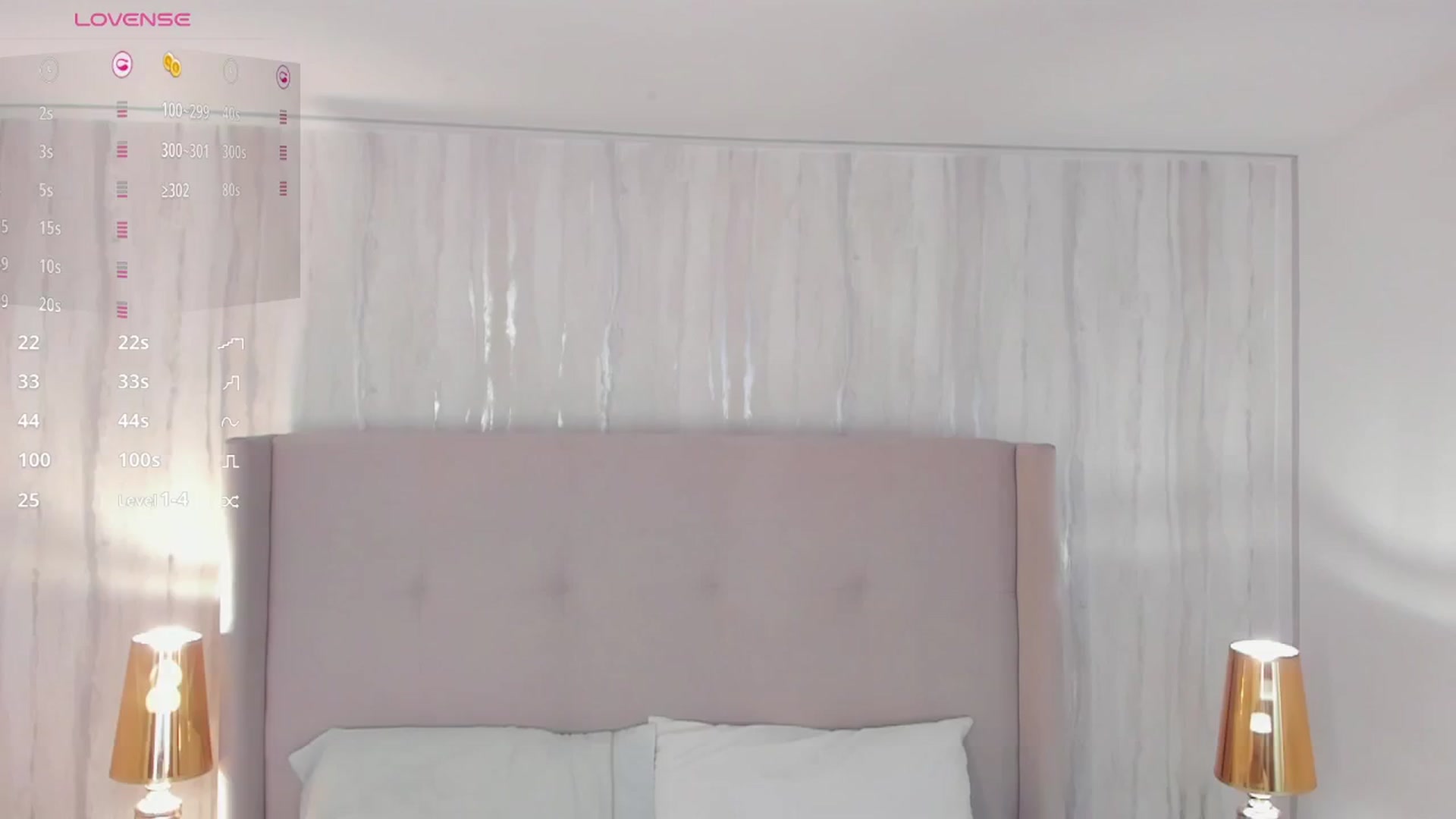Gallery image thumbnail from valeriah_'s myfreecams stream on, 03/21/2025, 16:44 image 7 of 20