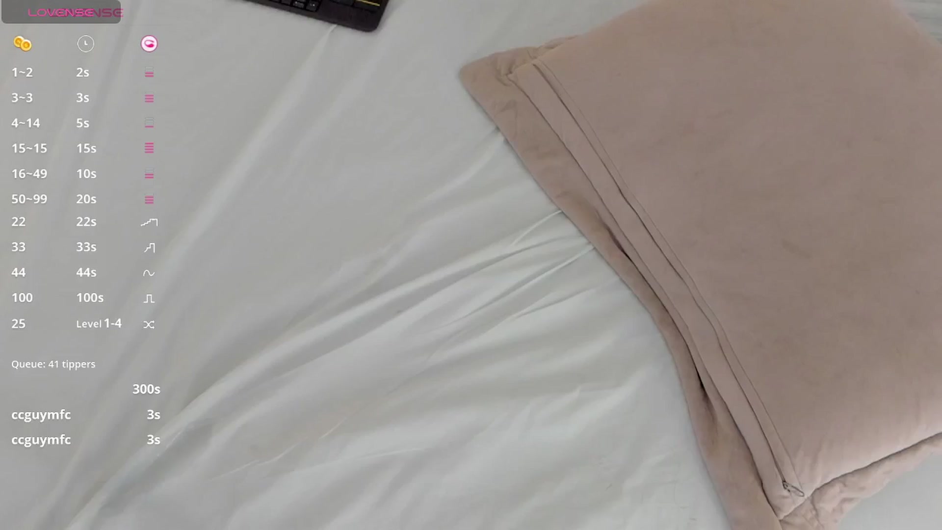 Gallery image thumbnail from valeriah_'s myfreecams stream on, 03/22/2025, 15:17 image 15 of 20