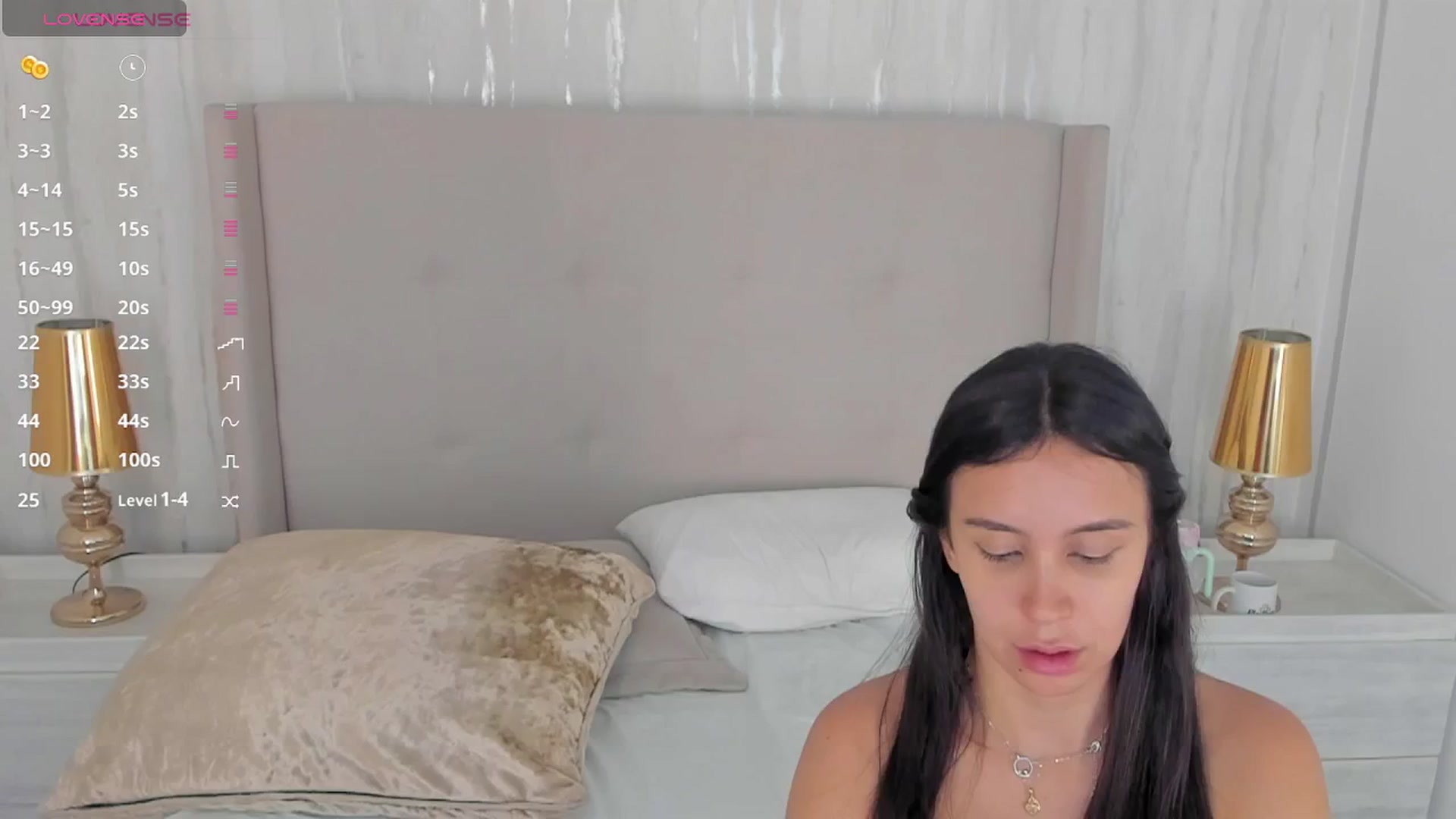 Gallery image thumbnail from valeriah_'s myfreecams stream on, 03/27/2025, 14:57 image 2 of 20