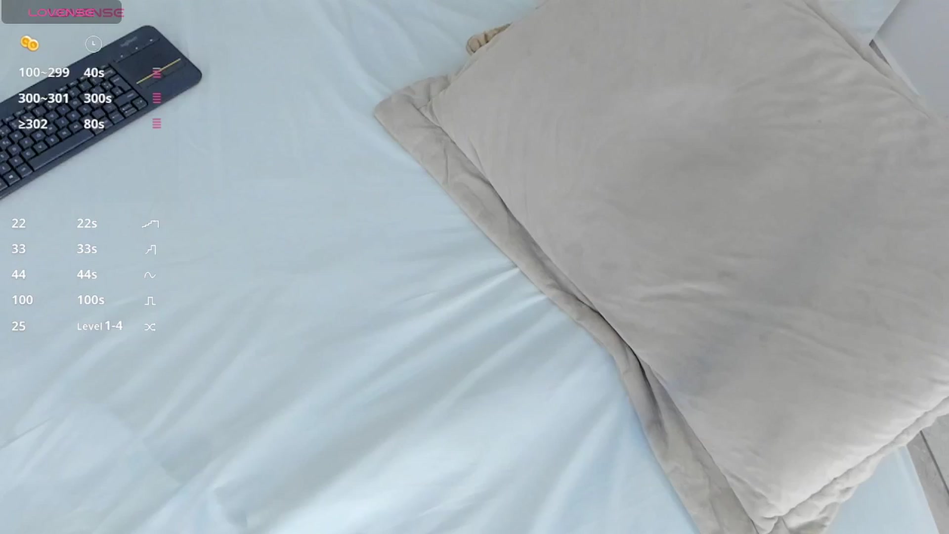 Gallery image thumbnail from valeriah_'s myfreecams stream on, 03/31/2025, 16:46 image 17 of 20