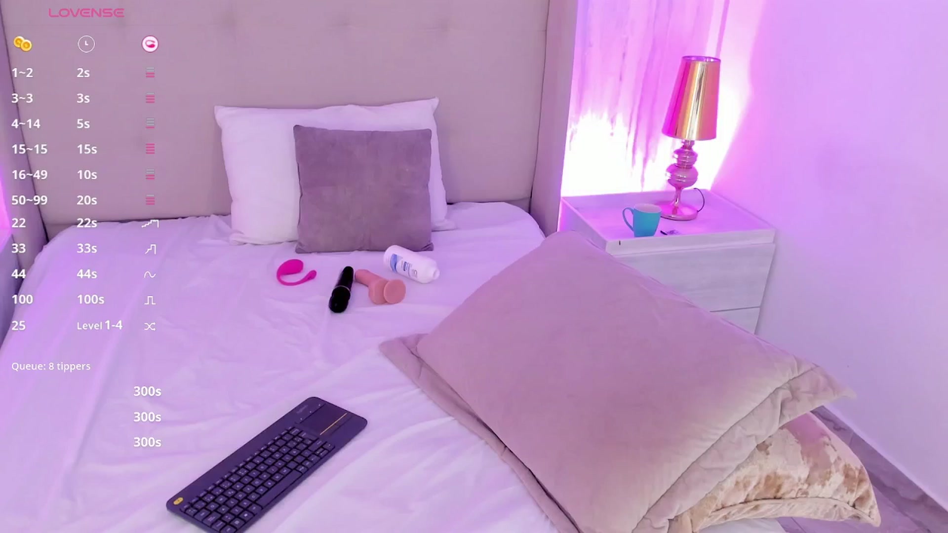 Gallery image thumbnail from valeriah_'s myfreecams stream on, 04/25/2025, 15:22 image 18 of 20