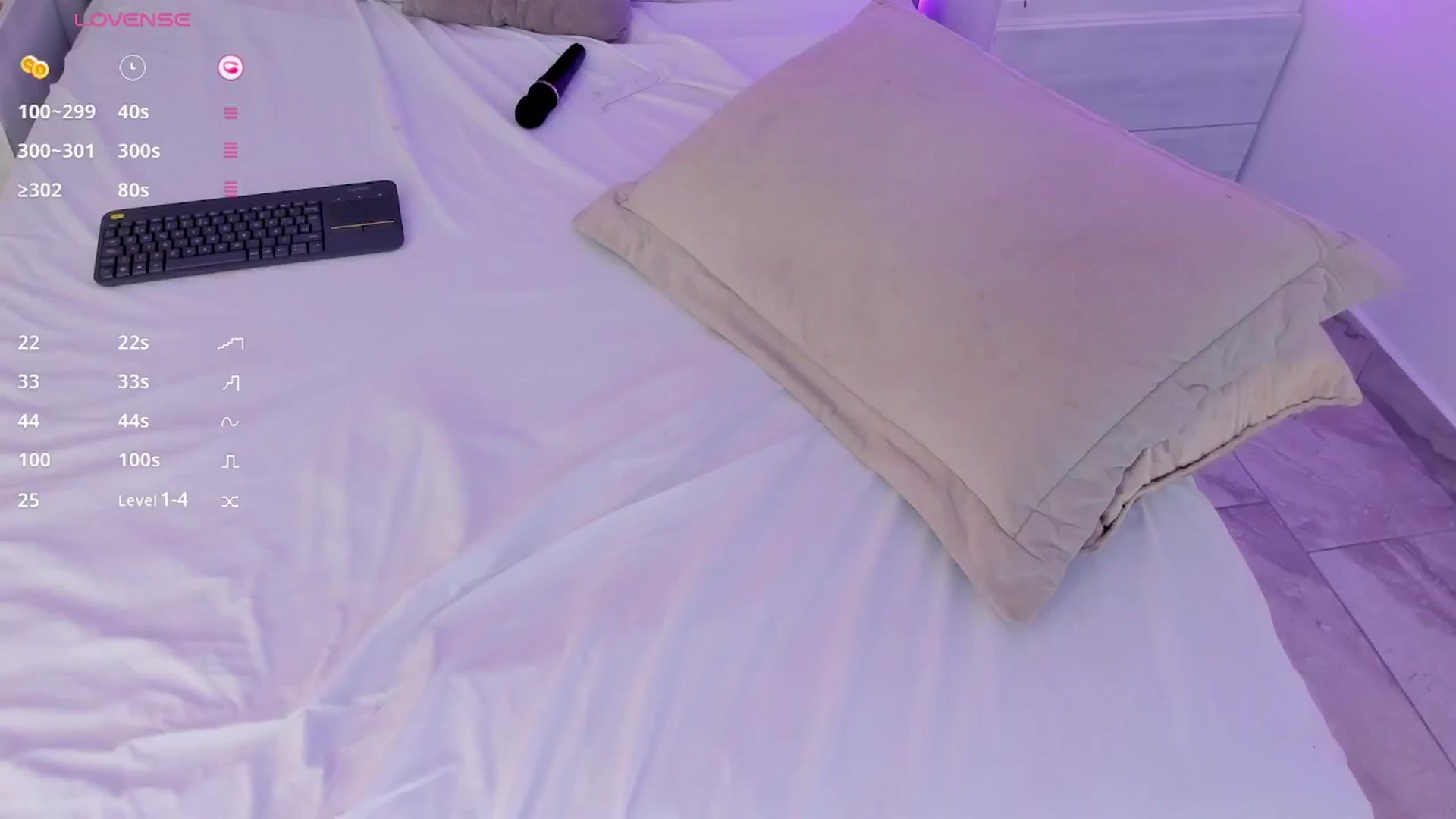 Gallery image thumbnail from valeriah_'s myfreecams stream on, 04/29/2025, 13:40 image 19 of 20