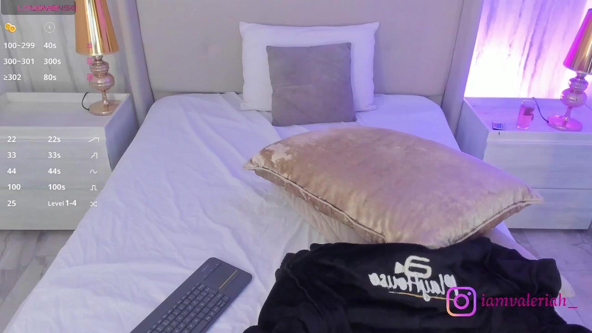Gallery image thumbnail from valeriah_'s myfreecams stream on, 05/12/2025, 14:01 image 20 of 20