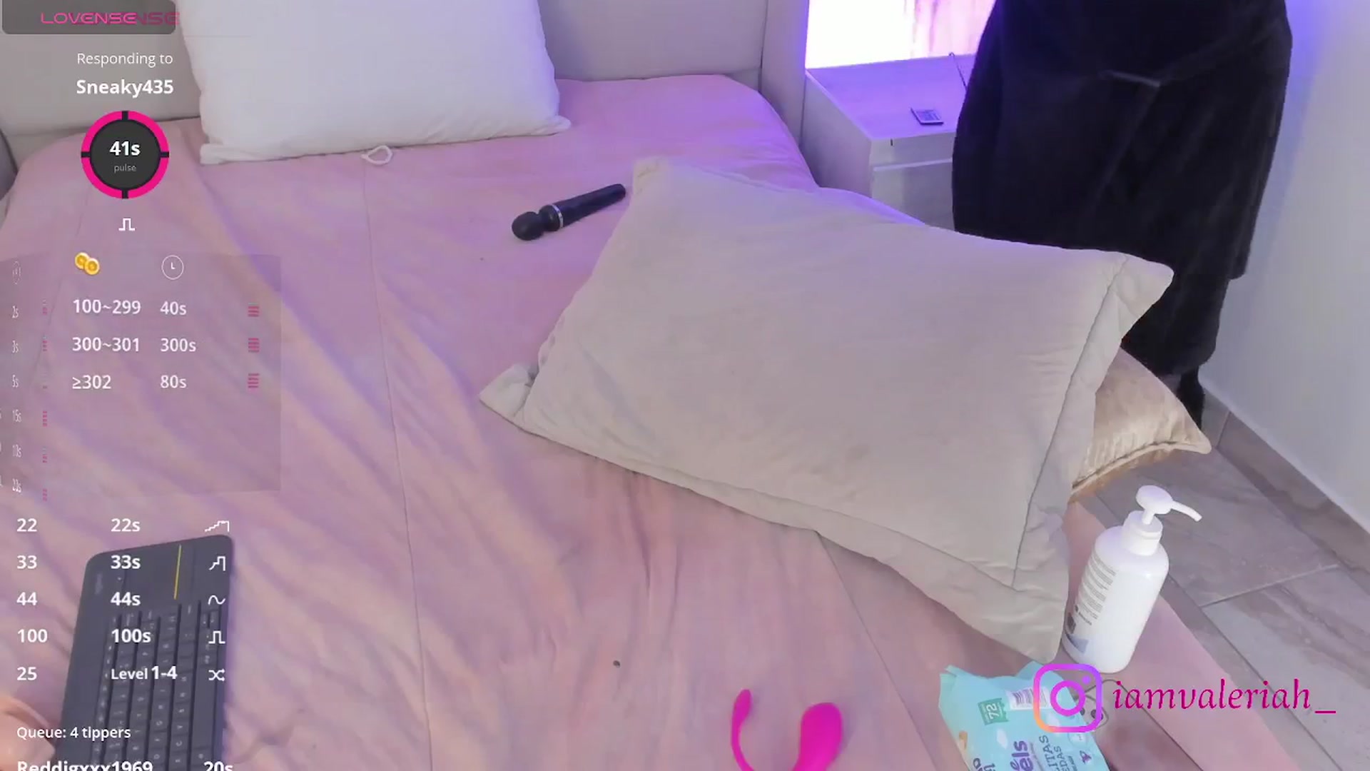Gallery image thumbnail from valeriah_'s myfreecams stream on, 05/16/2025, 13:06 image 6 of 20