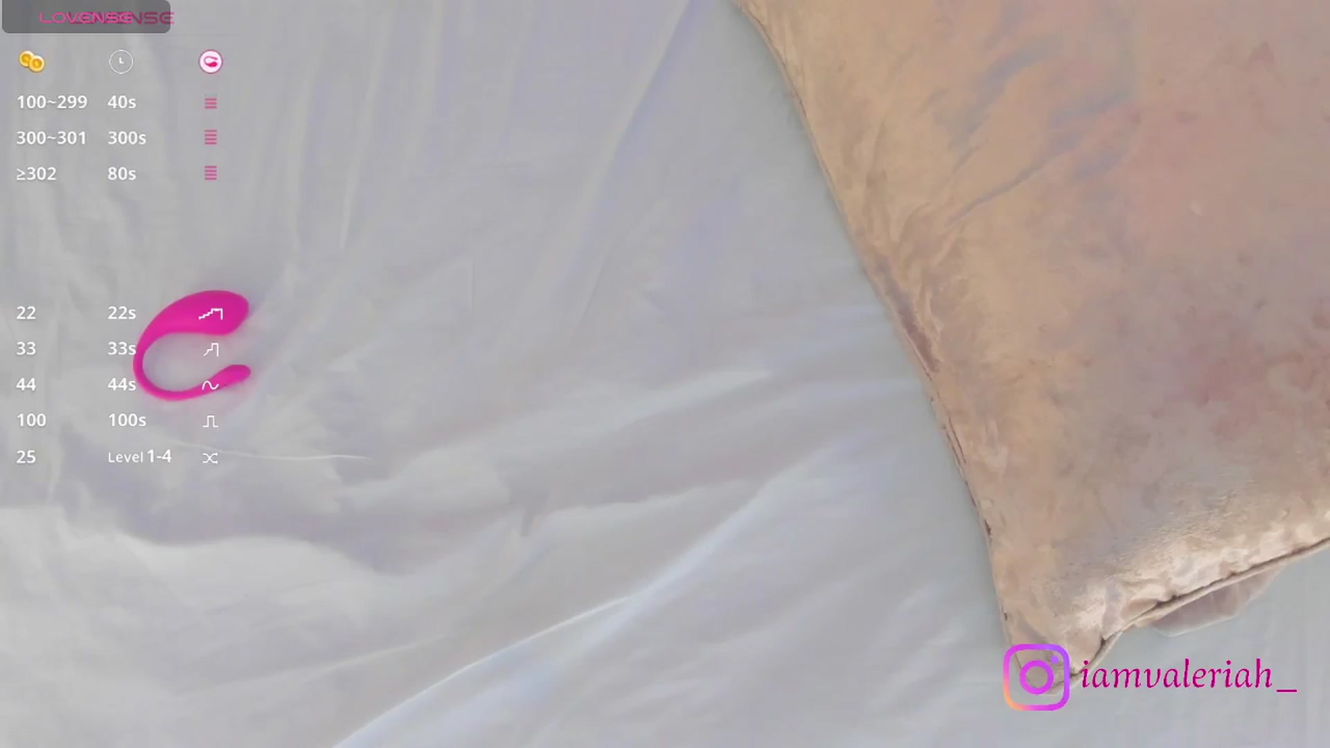 Gallery image thumbnail from valeriah_'s myfreecams stream on, 05/24/2025, 14:50 image 16 of 20