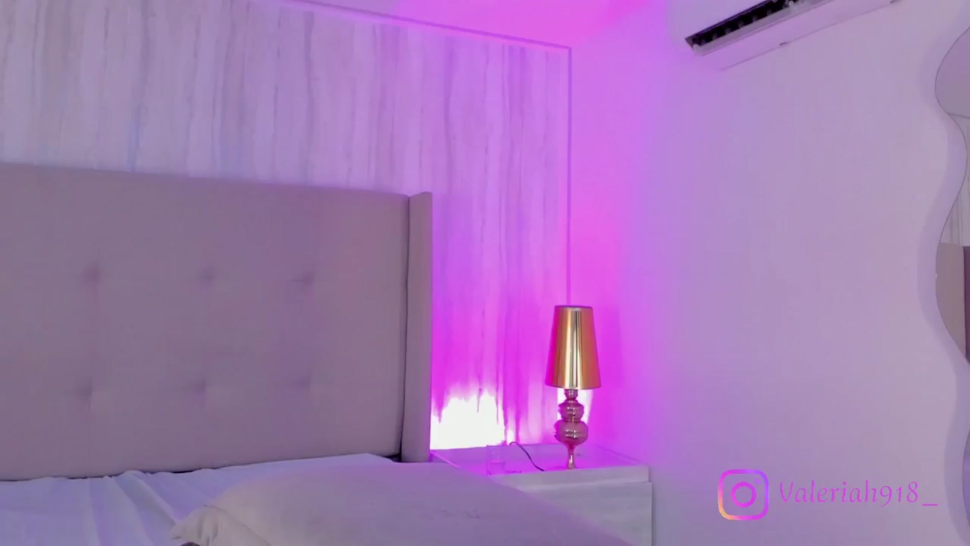 Gallery image thumbnail from valeriah_'s myfreecams stream on, 07/23/2025, 13:28 image 2 of 20