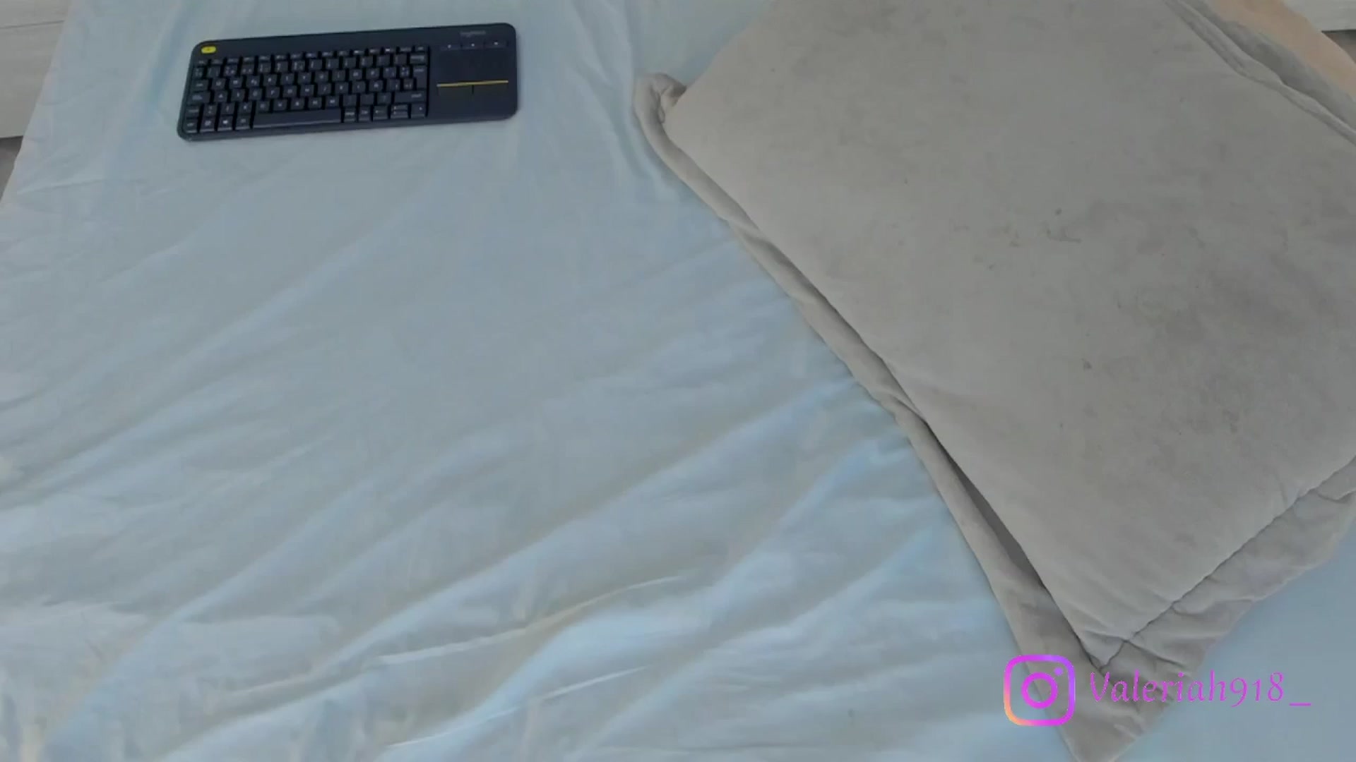 Gallery image thumbnail from valeriah_'s myfreecams stream on, 07/24/2025, 14:08 image 16 of 20