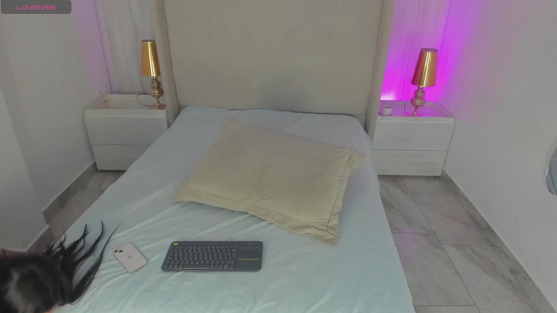 Gallery image thumbnail from valeriah_'s myfreecams stream on, 08/21/2025, 10:37 image 2 of 20