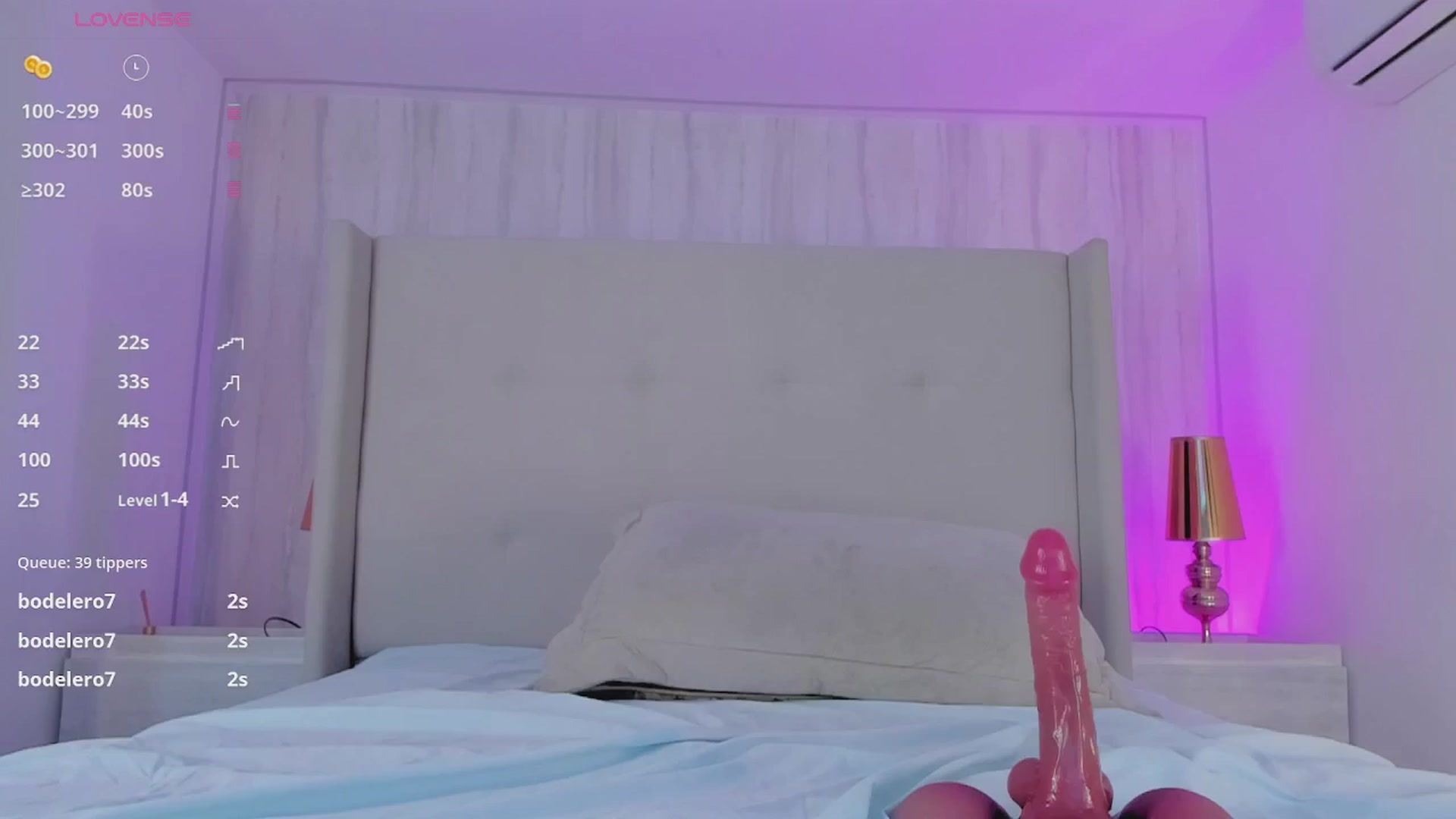 Gallery image thumbnail from valeriah_'s myfreecams stream on, 08/21/2025, 12:01 image 5 of 20