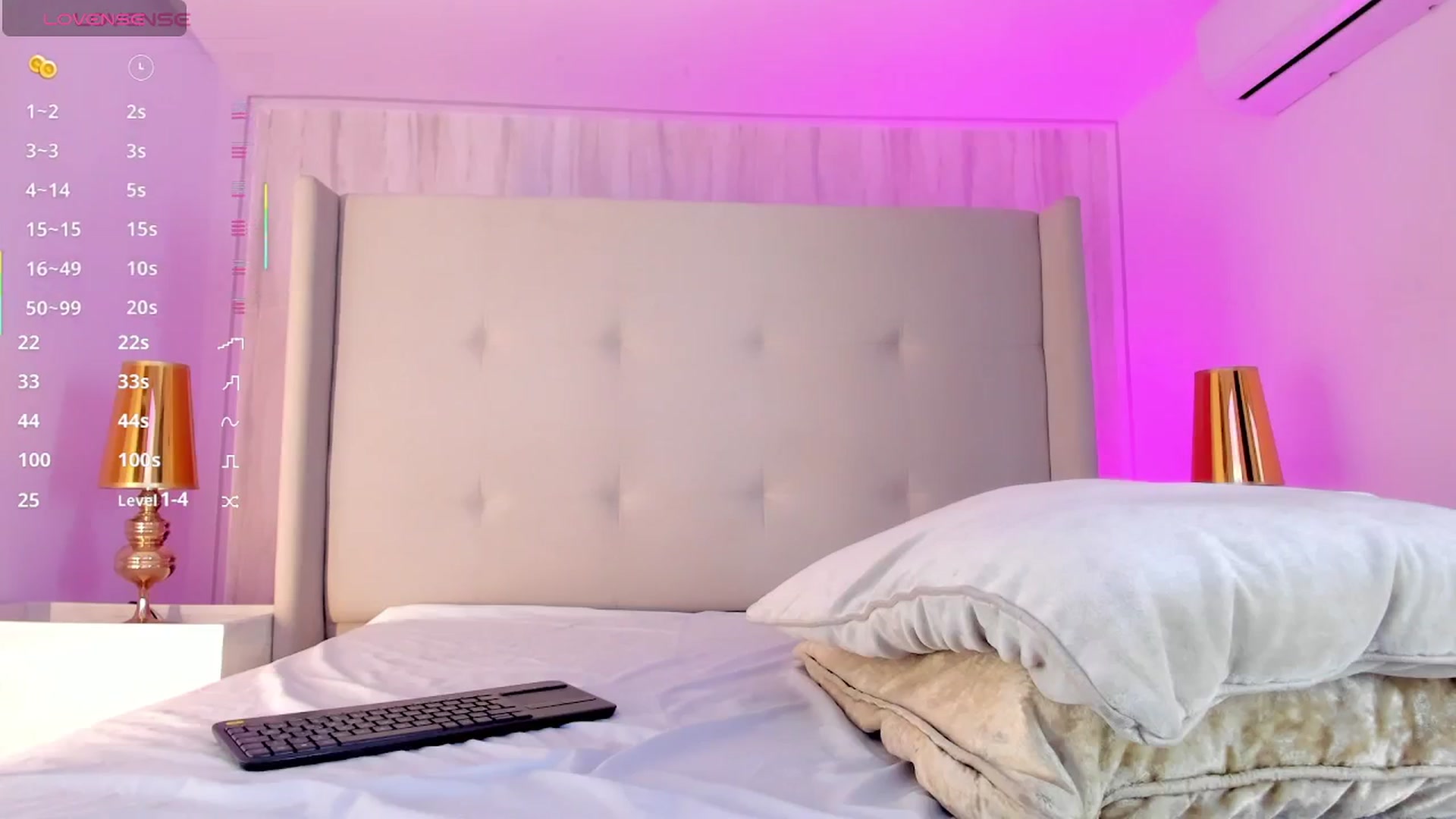 Gallery image thumbnail from valeriah_'s myfreecams stream on, 09/22/2025, 17:48 image 20 of 20