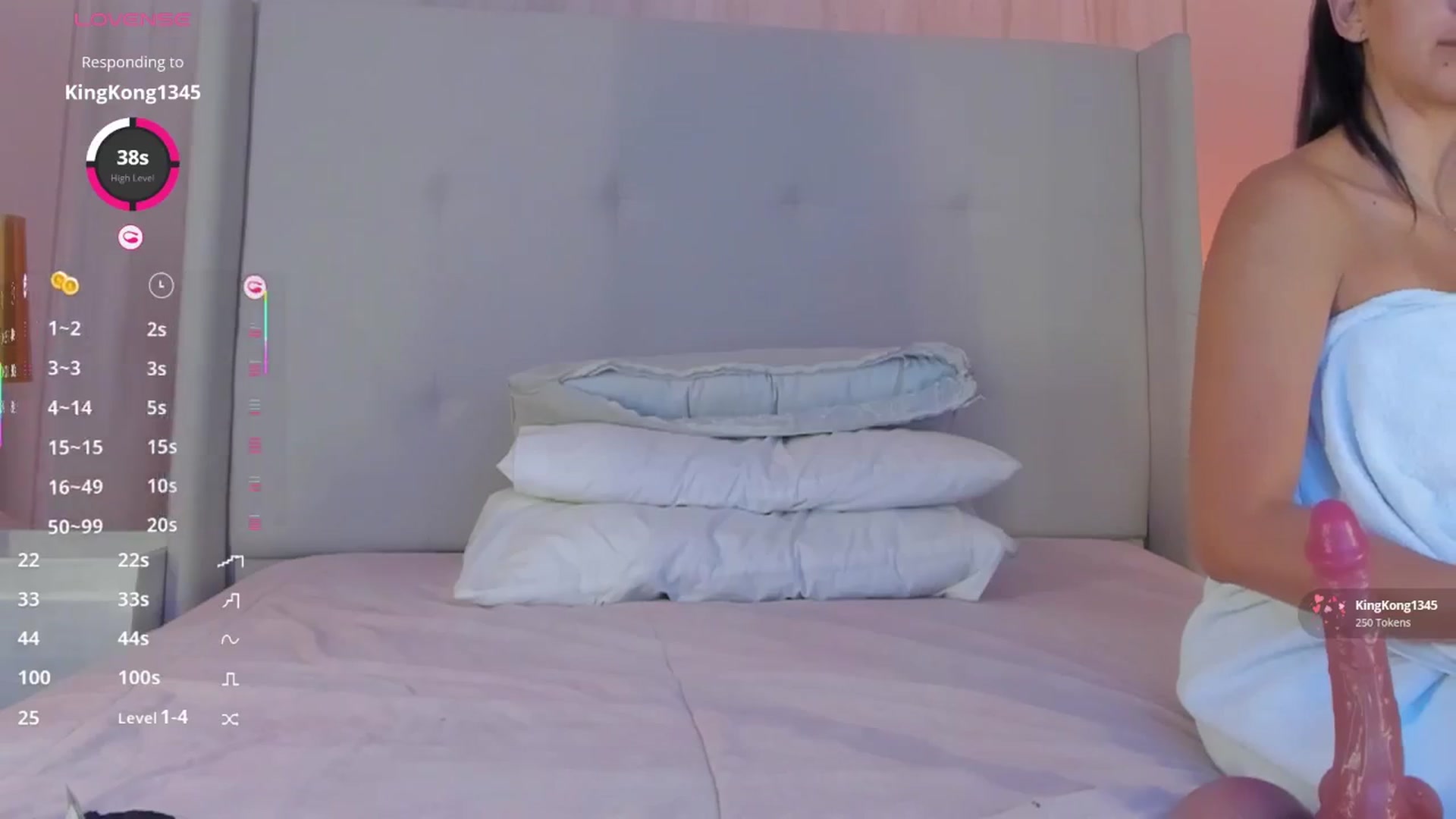 Gallery image thumbnail from valeriah_'s myfreecams stream on, 02/01/2026, 18:08 image 18 of 20