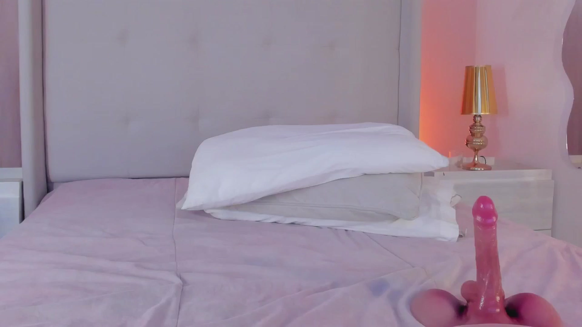 Gallery image thumbnail from valeriah_'s myfreecams stream on, 02/07/2026, 15:00 image 20 of 20