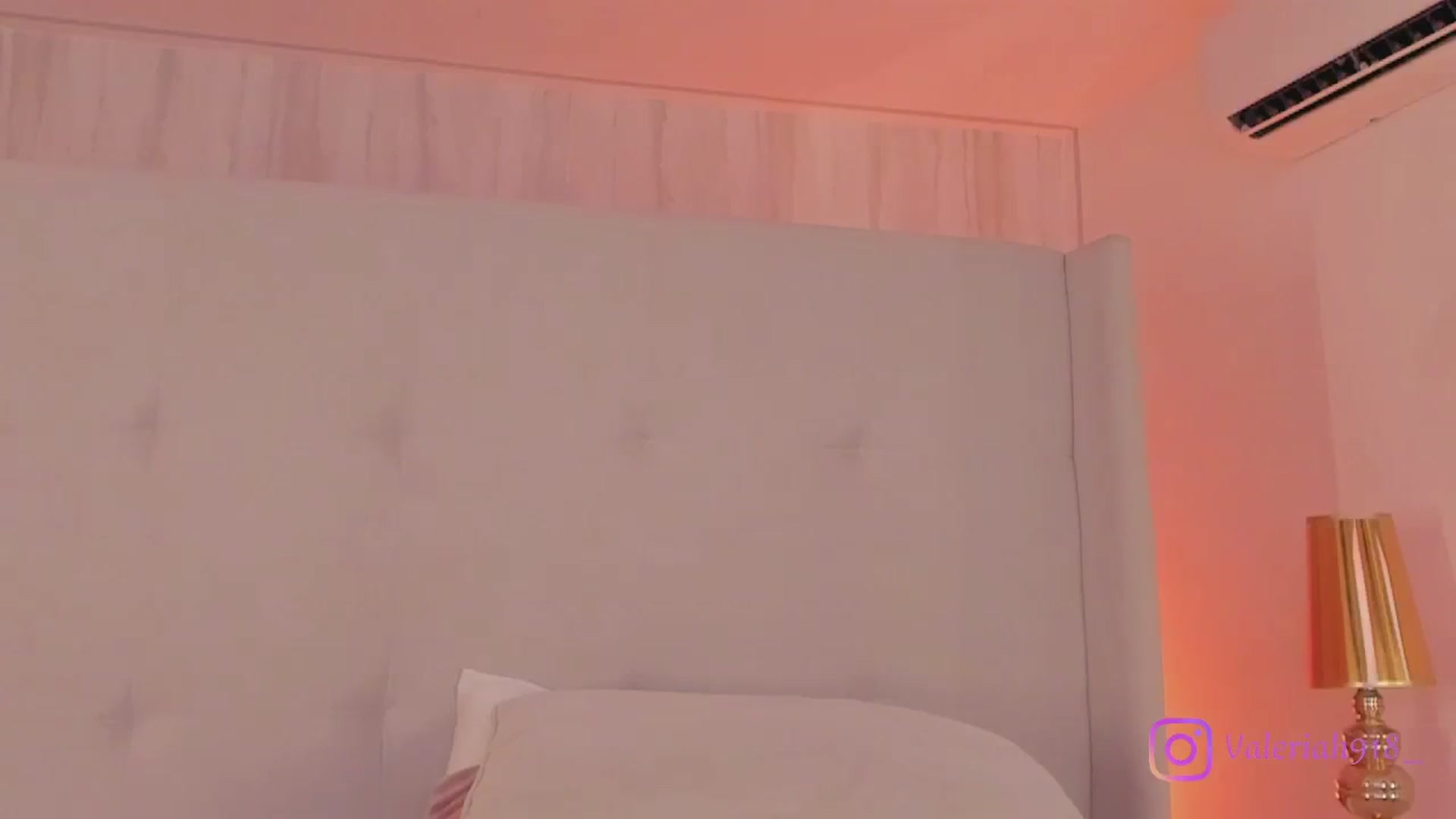 Gallery image thumbnail from valeriah_'s myfreecams stream on, 02/10/2026, 15:53 image 17 of 20