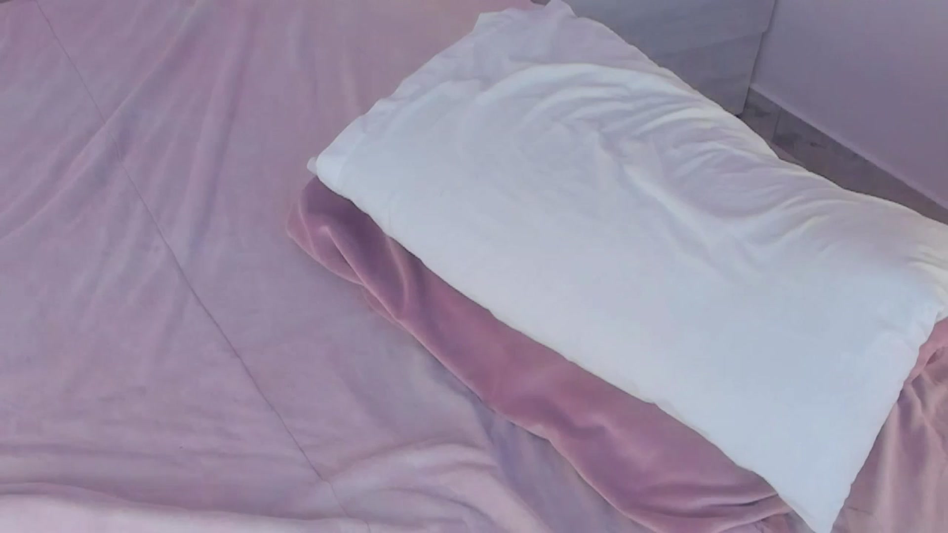 Gallery image thumbnail from valeriah_'s myfreecams stream on, 02/18/2026, 17:00 image 13 of 20