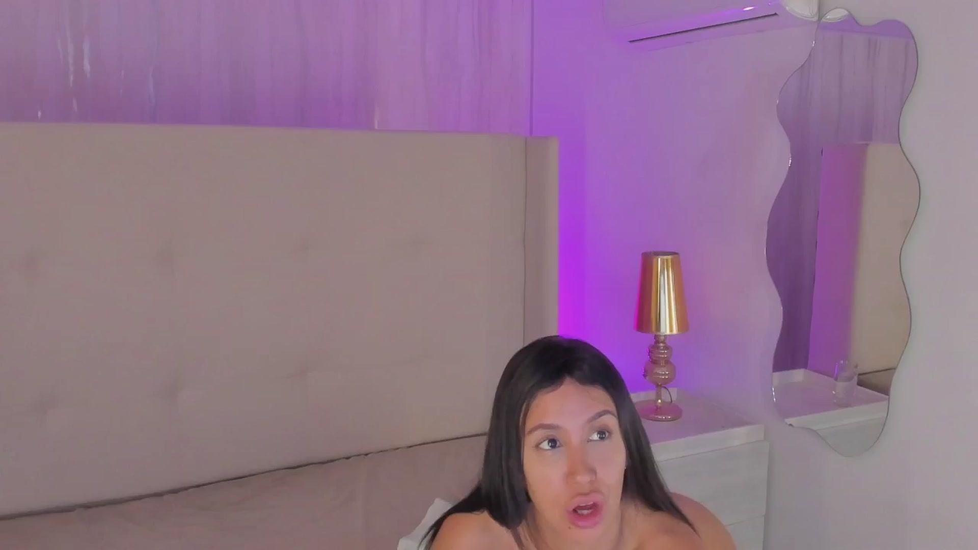 Gallery image thumbnail from valeriah_'s myfreecams stream on, 02/24/2026, 13:43 image 2 of 20