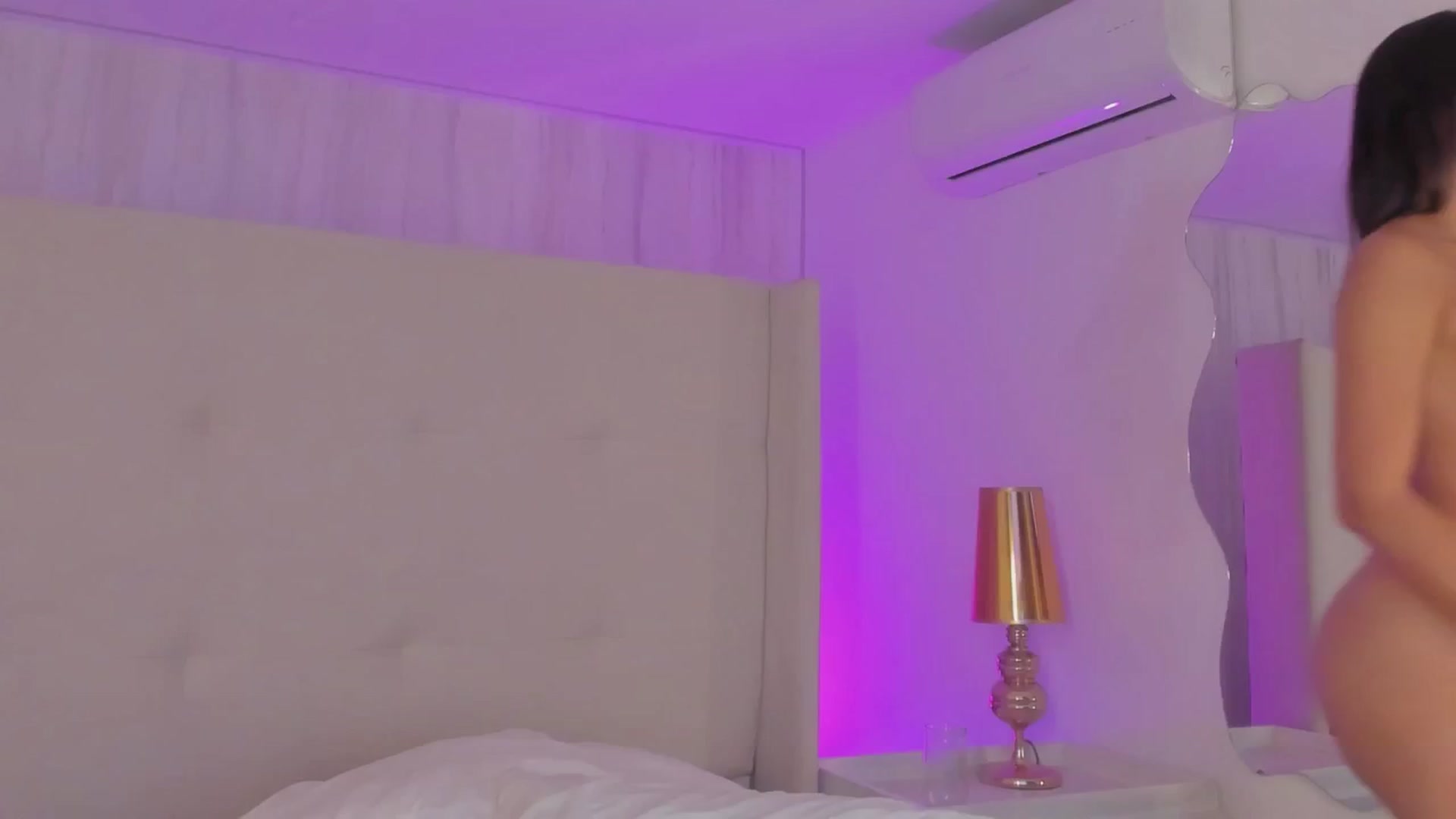 Gallery image thumbnail from valeriah_'s myfreecams stream on, 02/25/2026, 15:24 image 5 of 20