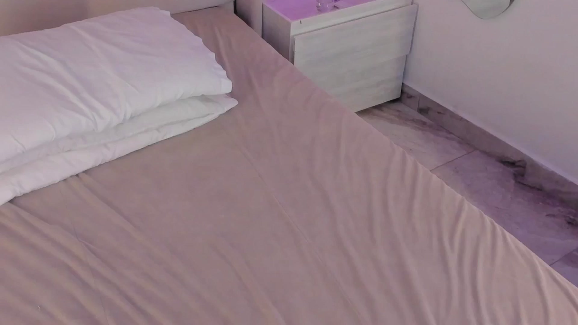 Gallery image thumbnail from valeriah_'s myfreecams stream on, 02/28/2026, 17:13 image 13 of 20
