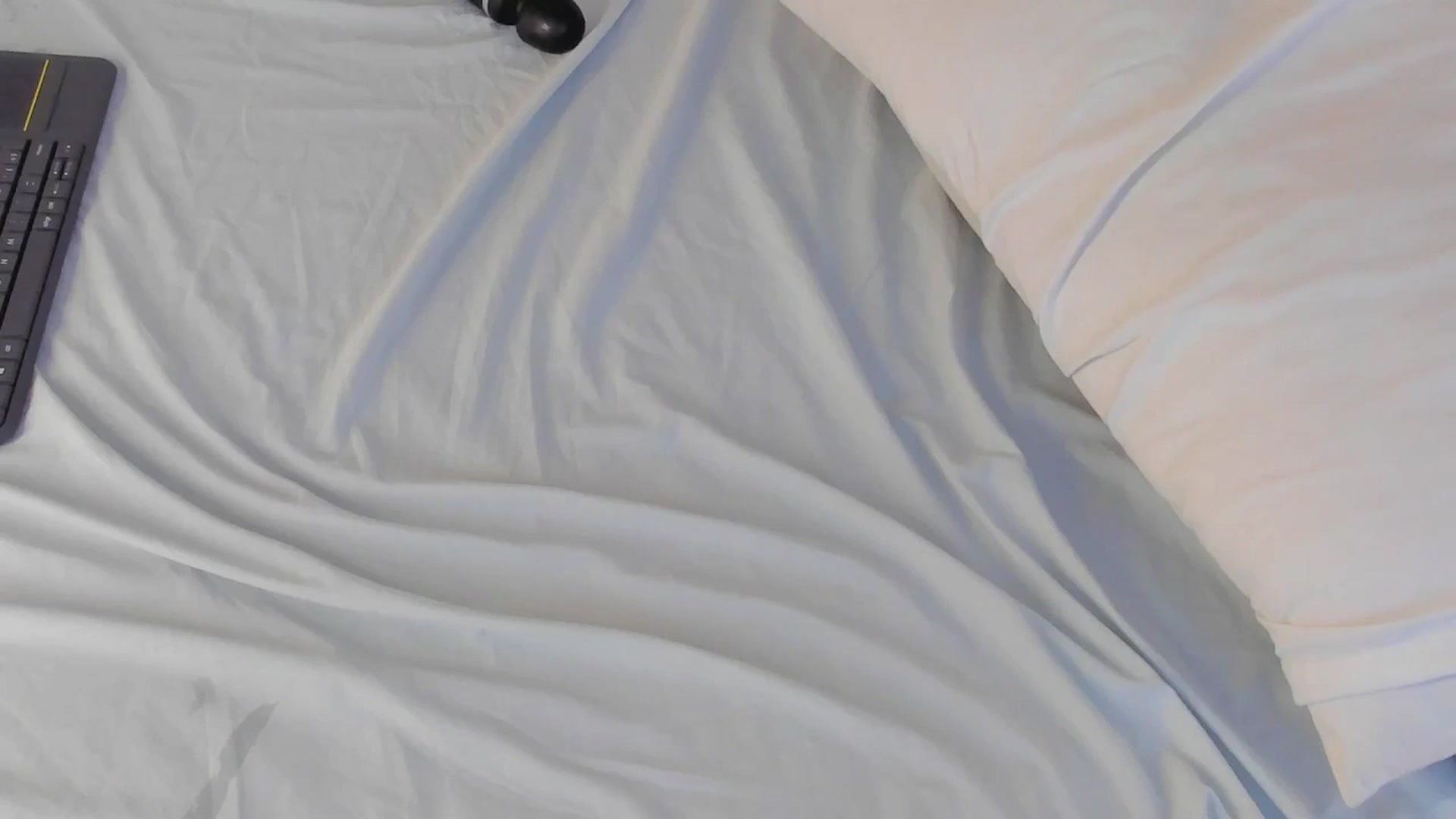 Gallery image thumbnail from valeriah_'s myfreecams stream on, 03/09/2026, 17:40 image 20 of 20