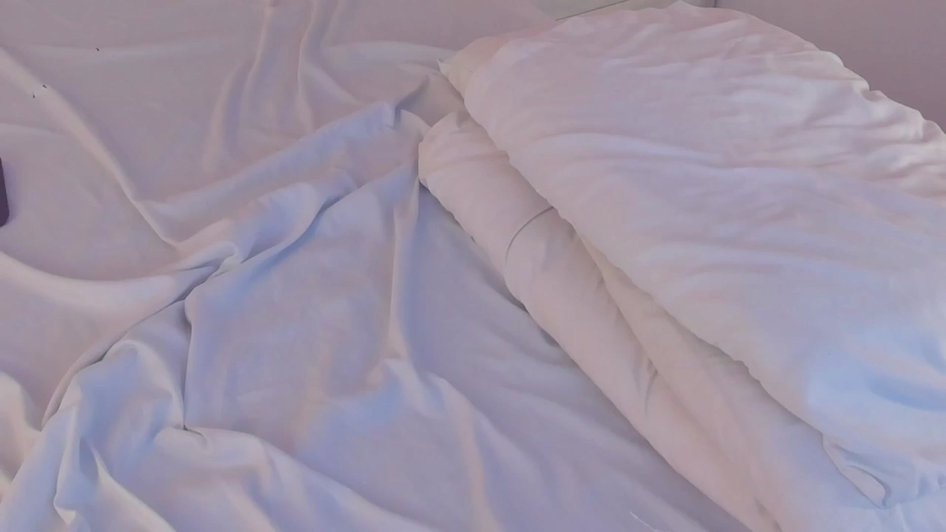 Gallery image thumbnail from valeriah_'s myfreecams stream on, 03/27/2026, 14:10 image 17 of 20