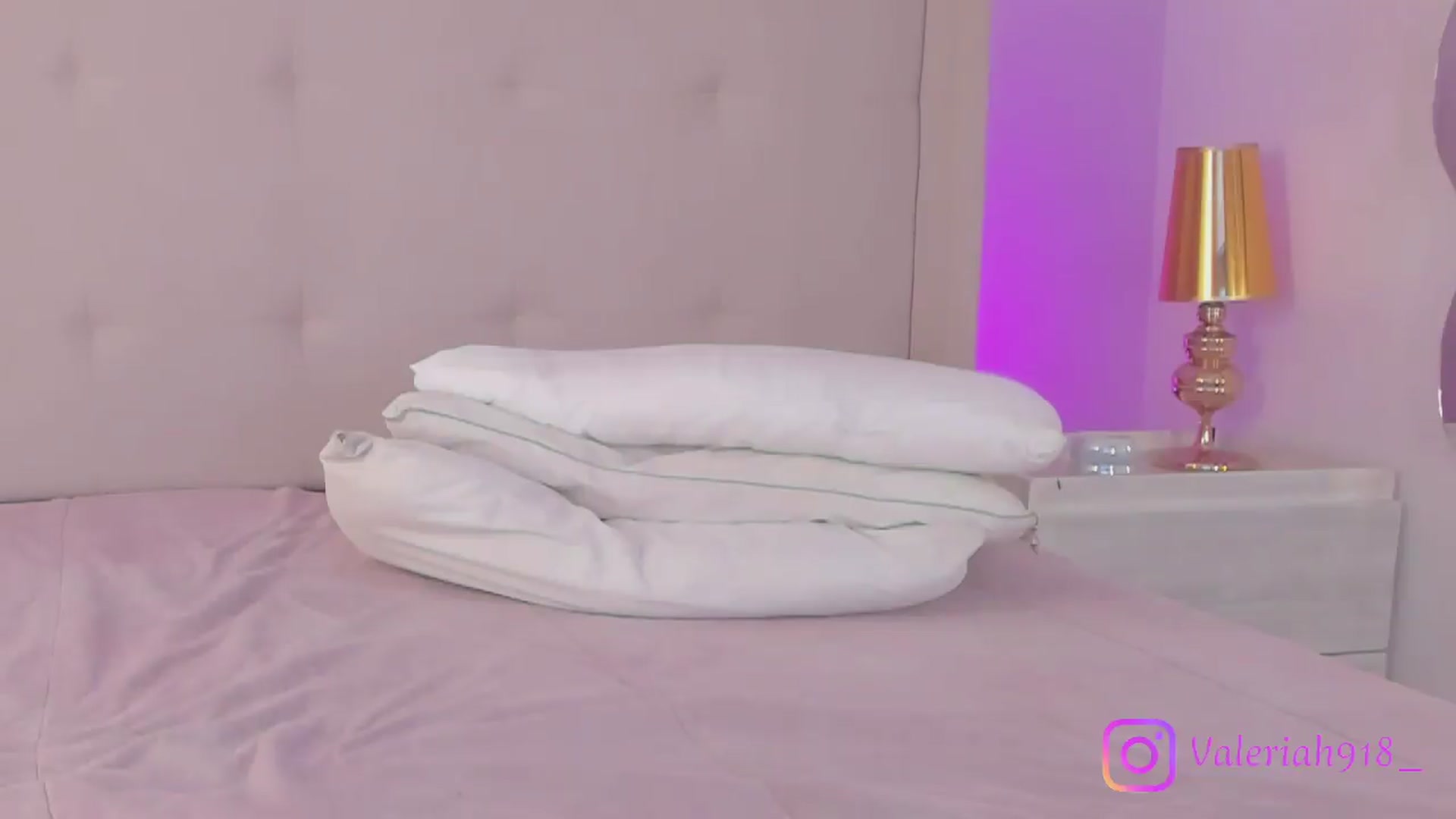 Gallery image thumbnail from valeriah_'s myfreecams stream on, 05/22/2026, 16:29 image 5 of 20