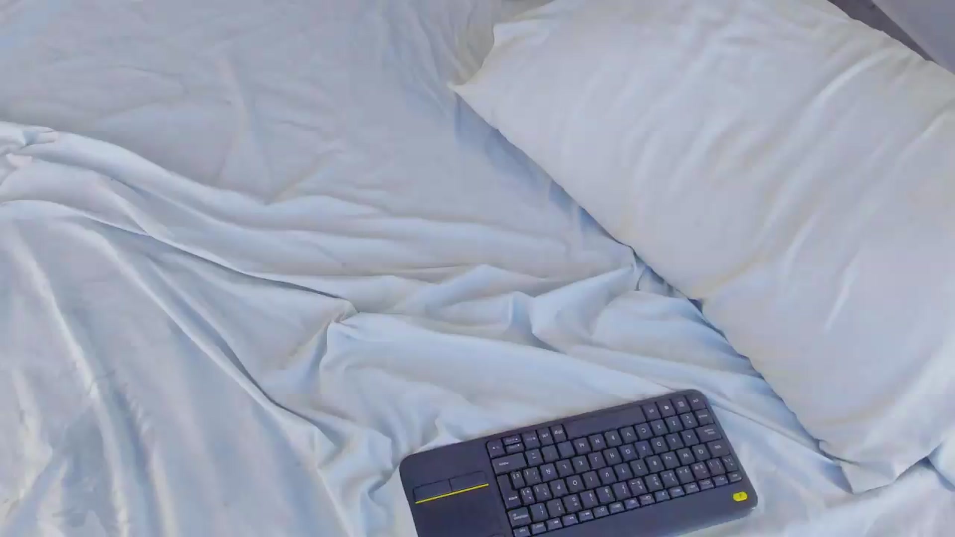 Gallery image thumbnail from valeriah_'s myfreecams stream on, 07/29/2026, 18:16 image 15 of 20