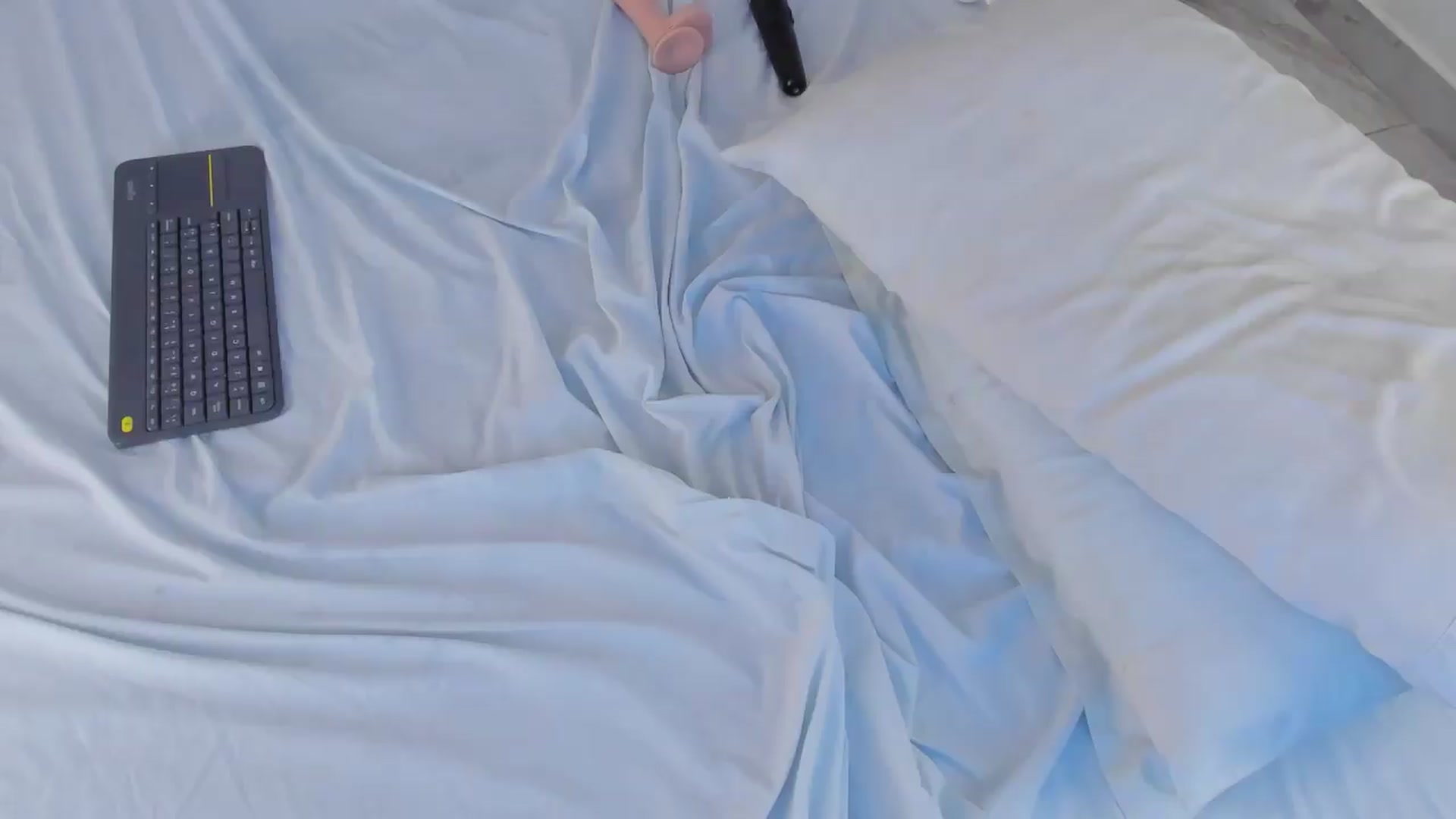 Gallery image thumbnail from valeriah_'s myfreecams stream on, 07/30/2026, 18:15 image 19 of 20