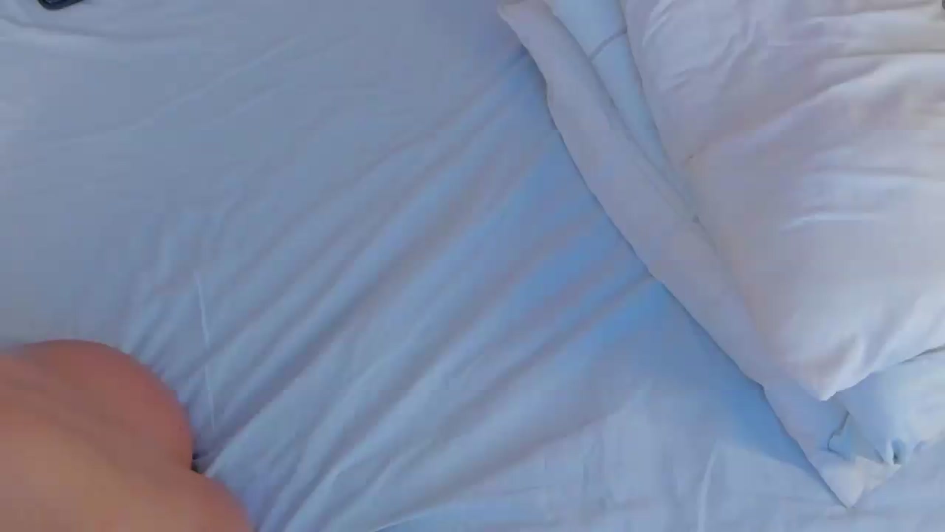 Gallery image thumbnail from valeriah_'s myfreecams stream on, 09/05/2026, 15:39 image 3 of 20