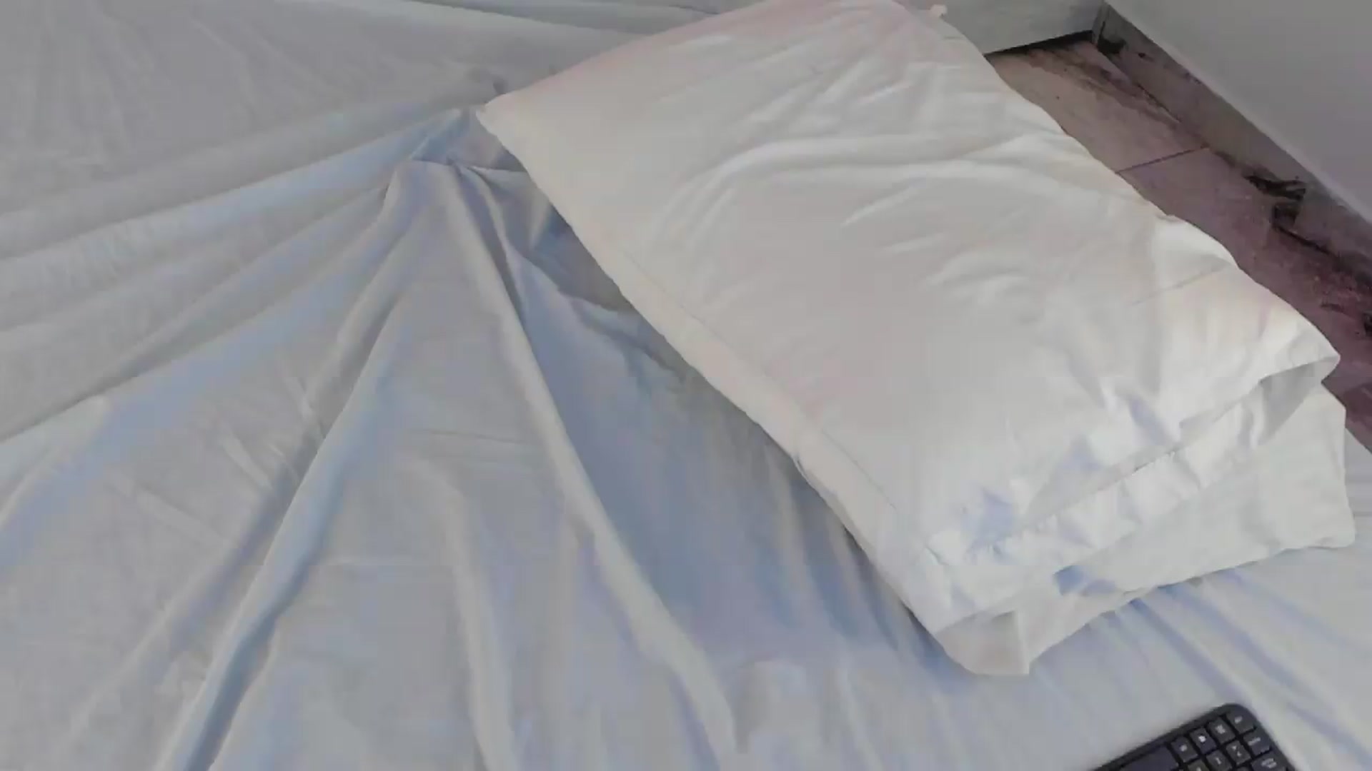 Gallery image thumbnail from valeriah_'s myfreecams stream on, 09/07/2026, 18:25 image 7 of 20