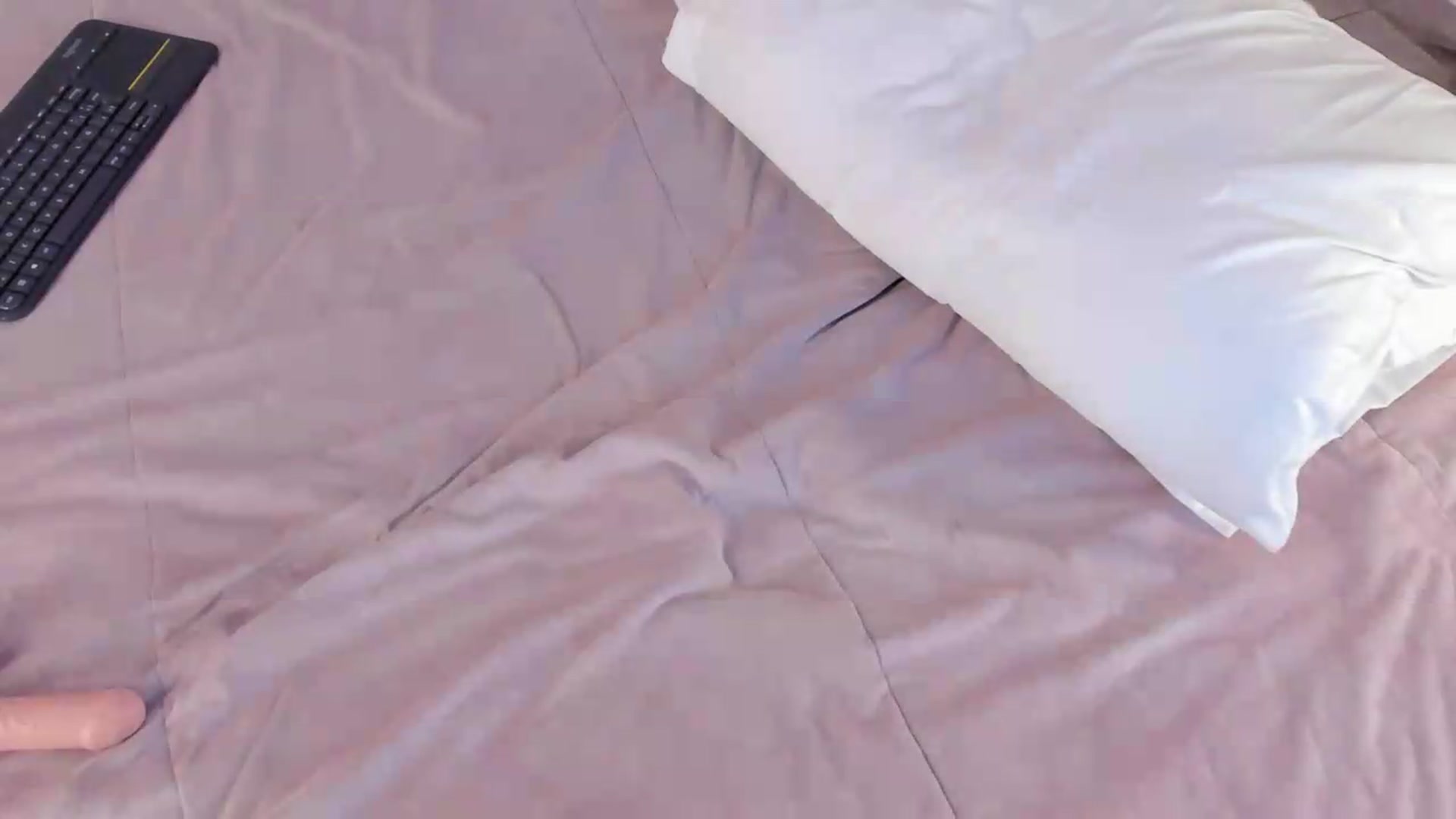 Gallery image thumbnail from valeriah_'s myfreecams stream on, 09/29/2026, 17:54 image 12 of 20