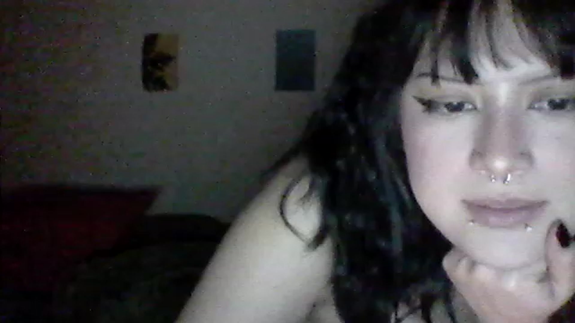 Gallery image thumbnail from valpal000's myfreecams stream on, 12/01/2022, 14:41 image 7 of 20
