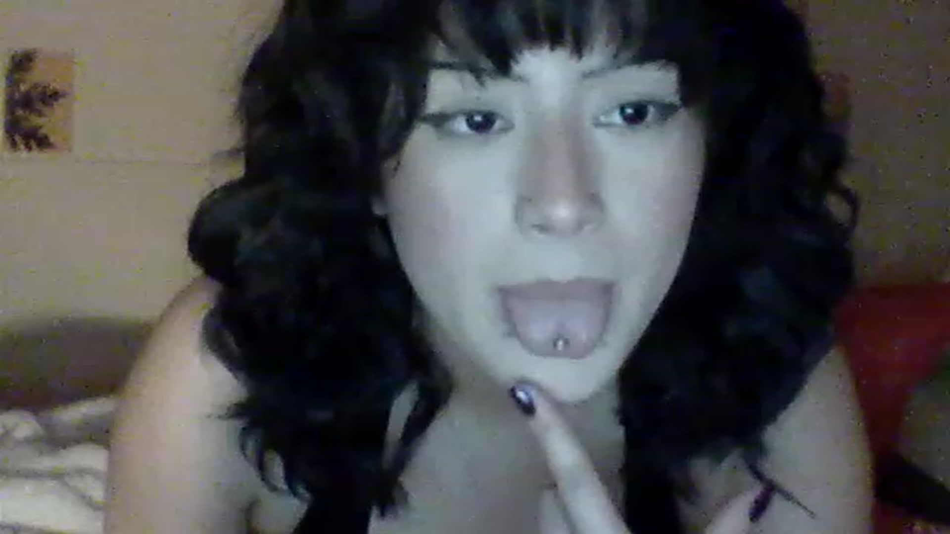 Gallery image thumbnail from valpal000's myfreecams stream on, 12/02/2022, 10:19 image 3 of 20