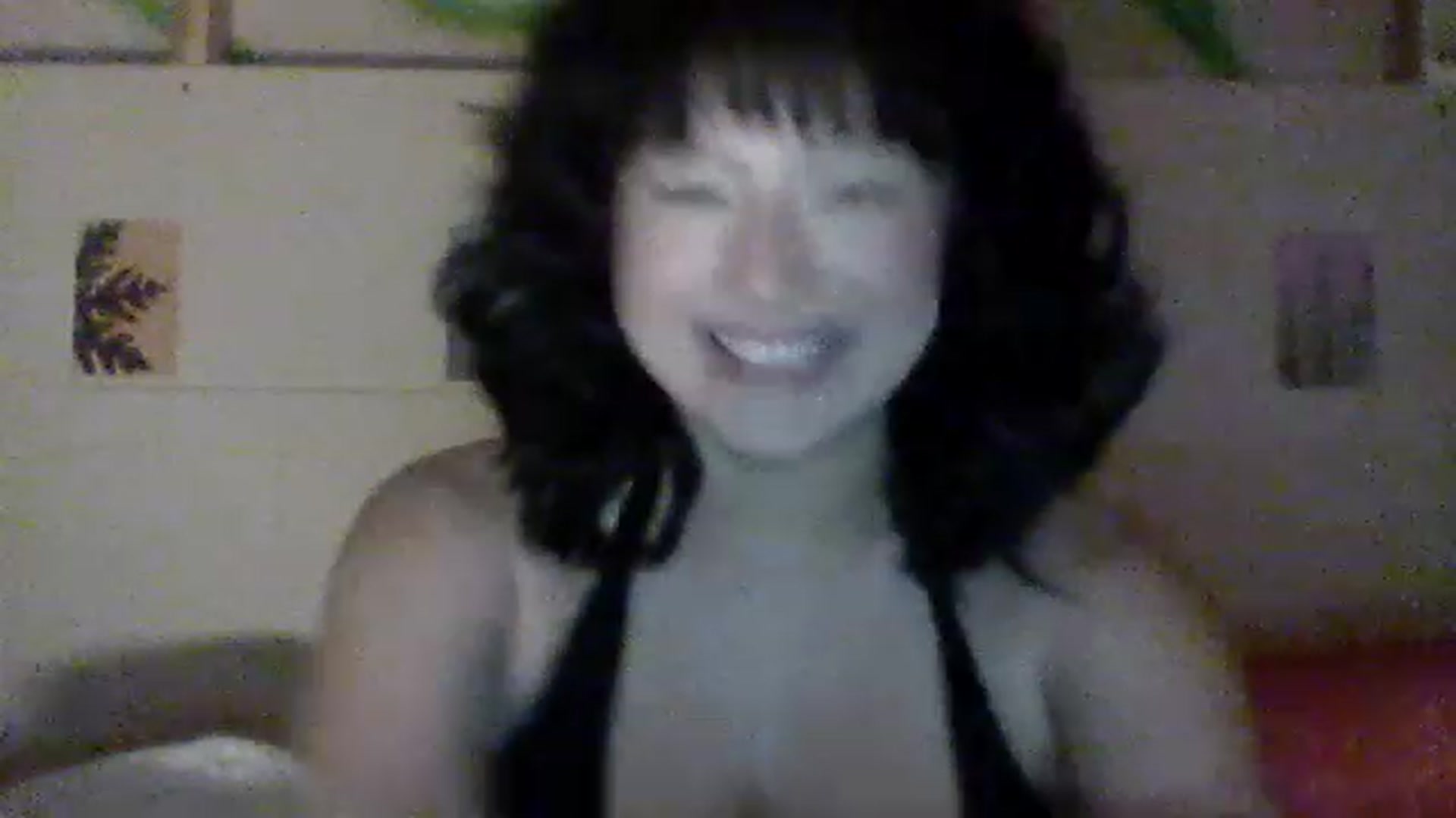 Gallery image thumbnail from valpal000's myfreecams stream on, 12/02/2022, 10:19 image 18 of 20