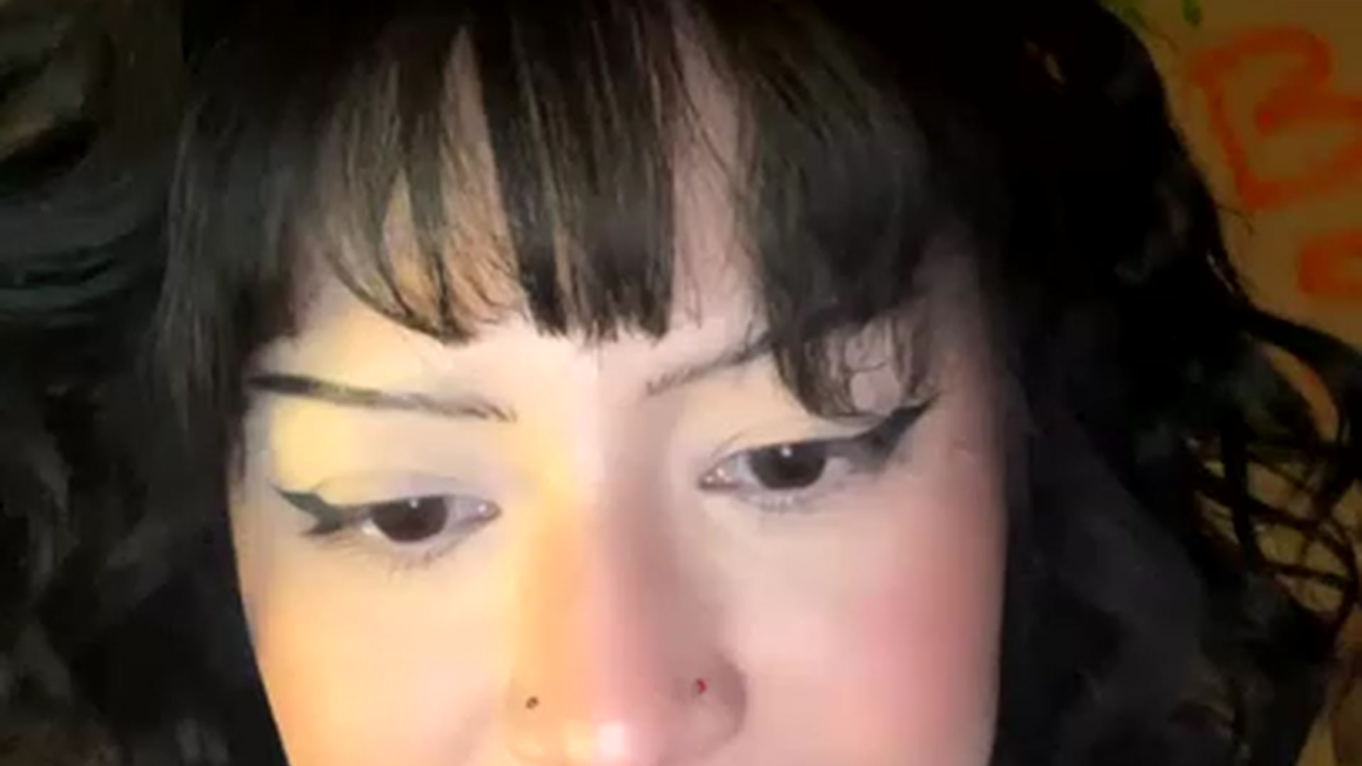 Gallery image thumbnail from valpal000's myfreecams stream on, 12/02/2022, 13:12 image 18 of 20