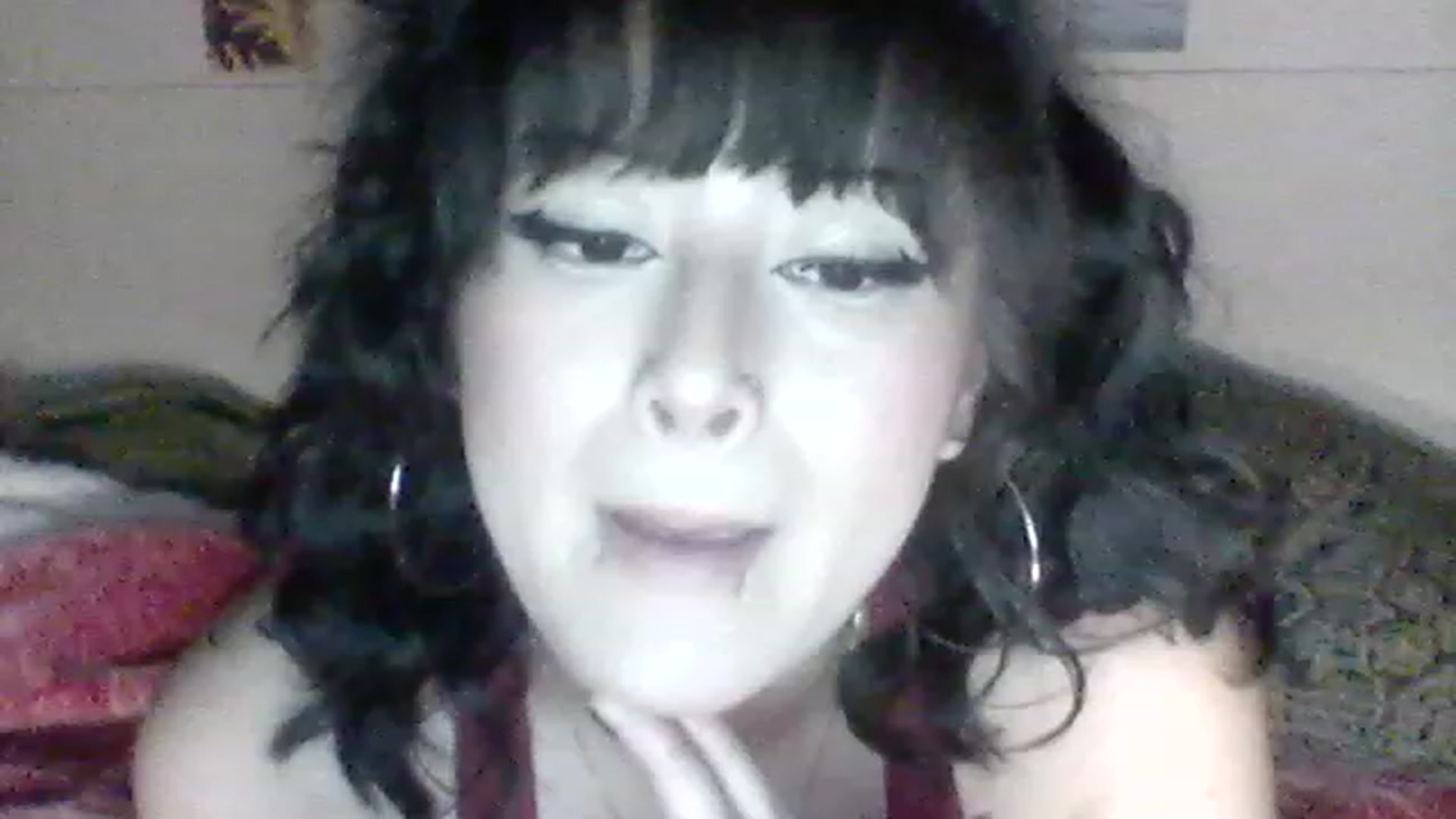 Gallery image thumbnail from valpal000's myfreecams stream on, 12/03/2022, 11:39 image 18 of 20