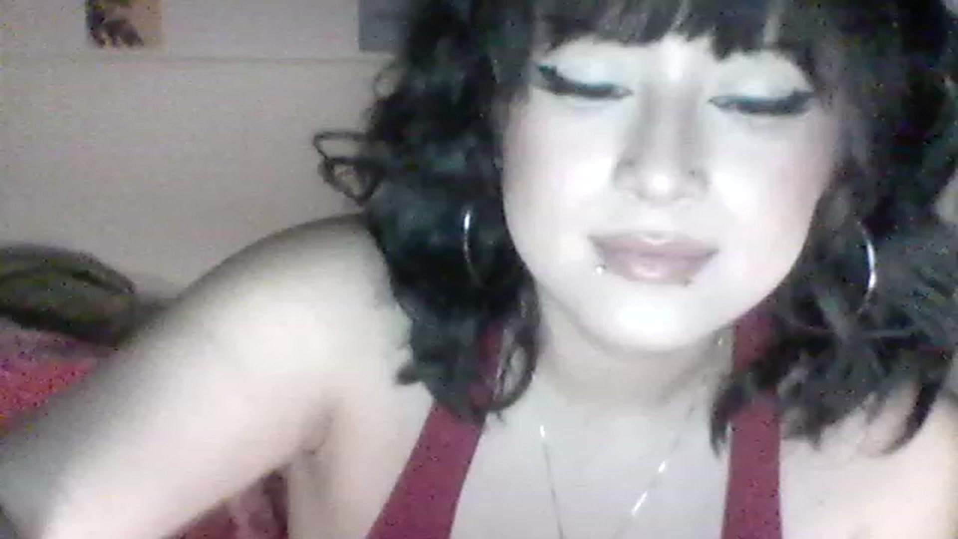 Gallery image thumbnail from valpal000's myfreecams stream on, 12/03/2022, 11:39 image 9 of 20