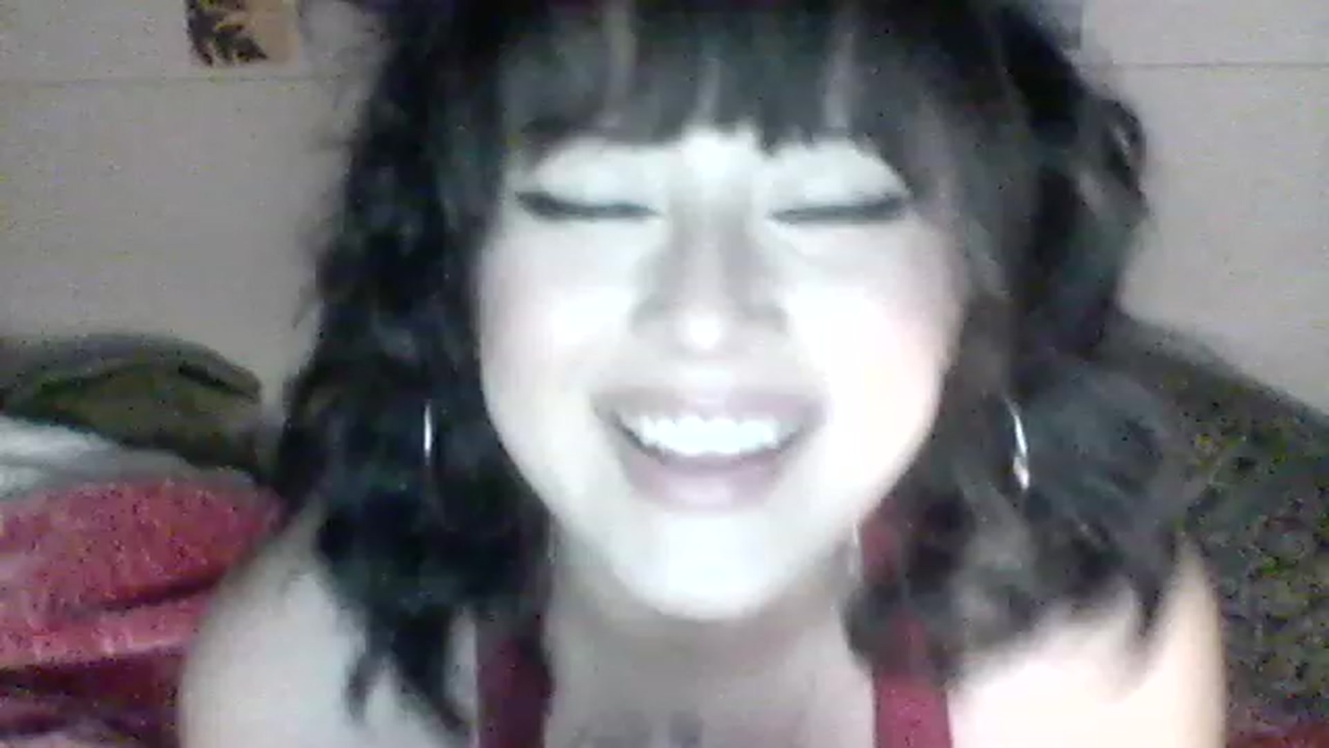 Gallery image thumbnail from valpal000's myfreecams stream on, 12/03/2022, 11:39 image 19 of 20