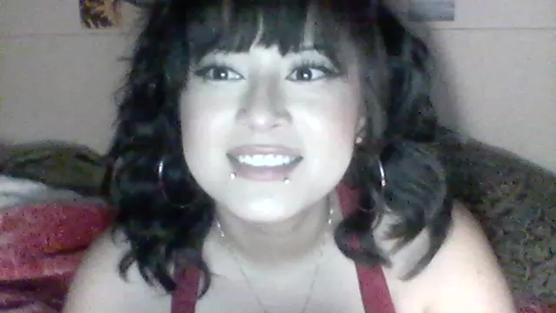 Gallery image thumbnail from valpal000's myfreecams stream on, 12/03/2022, 11:39 image 15 of 20