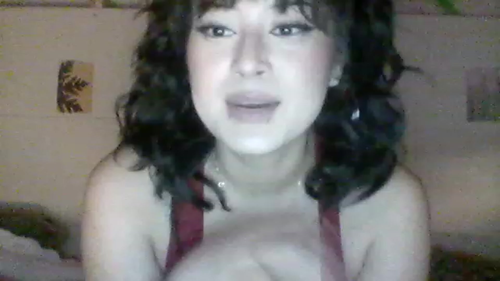 Gallery image thumbnail from valpal000's myfreecams stream on, 12/03/2022, 12:26 image 9 of 20
