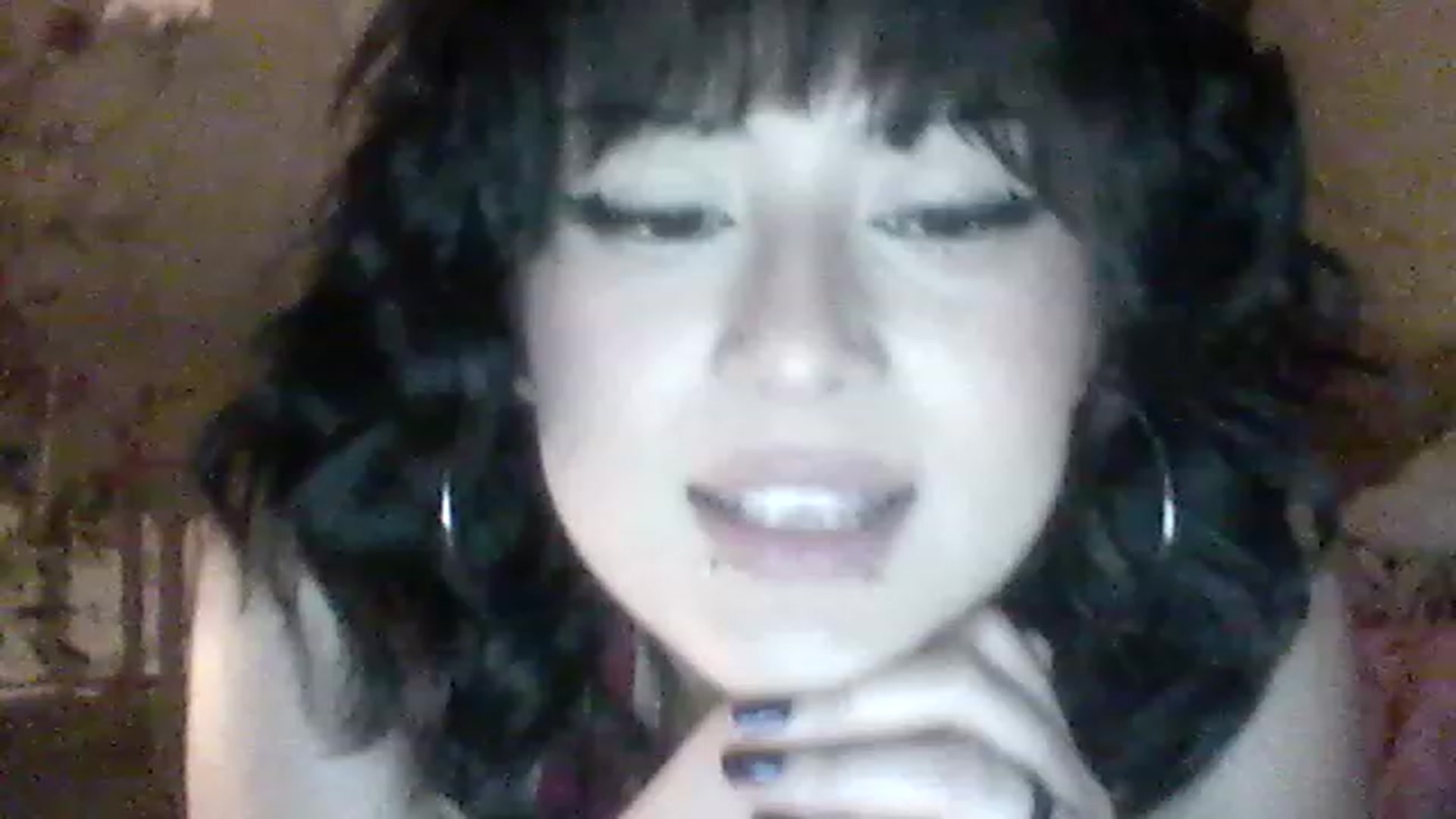 Gallery image thumbnail from valpal000's myfreecams stream on, 12/03/2022, 13:47 image 15 of 20