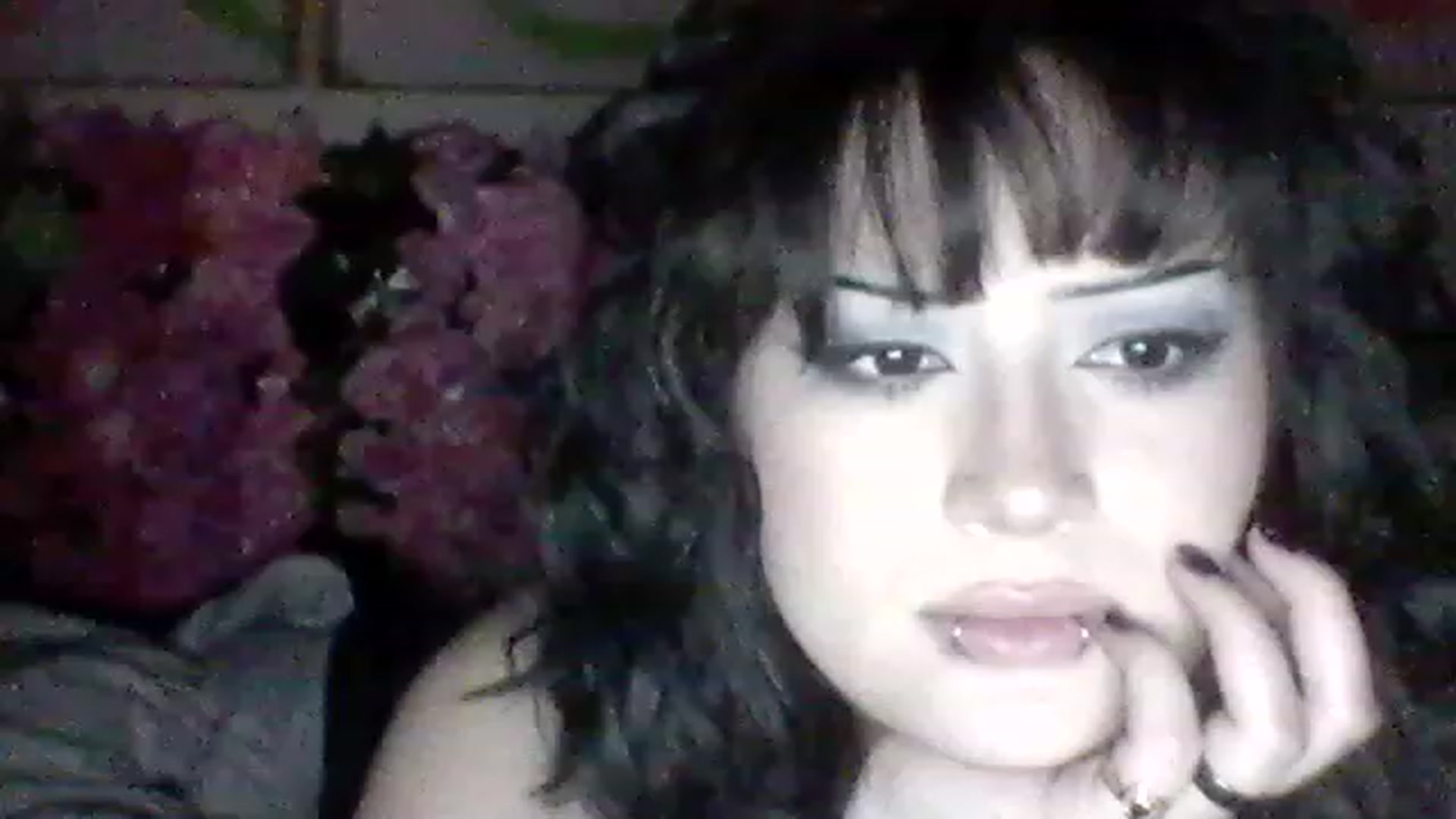 Gallery image thumbnail from valpal000's myfreecams stream on, 12/07/2022, 13:39 image 2 of 20