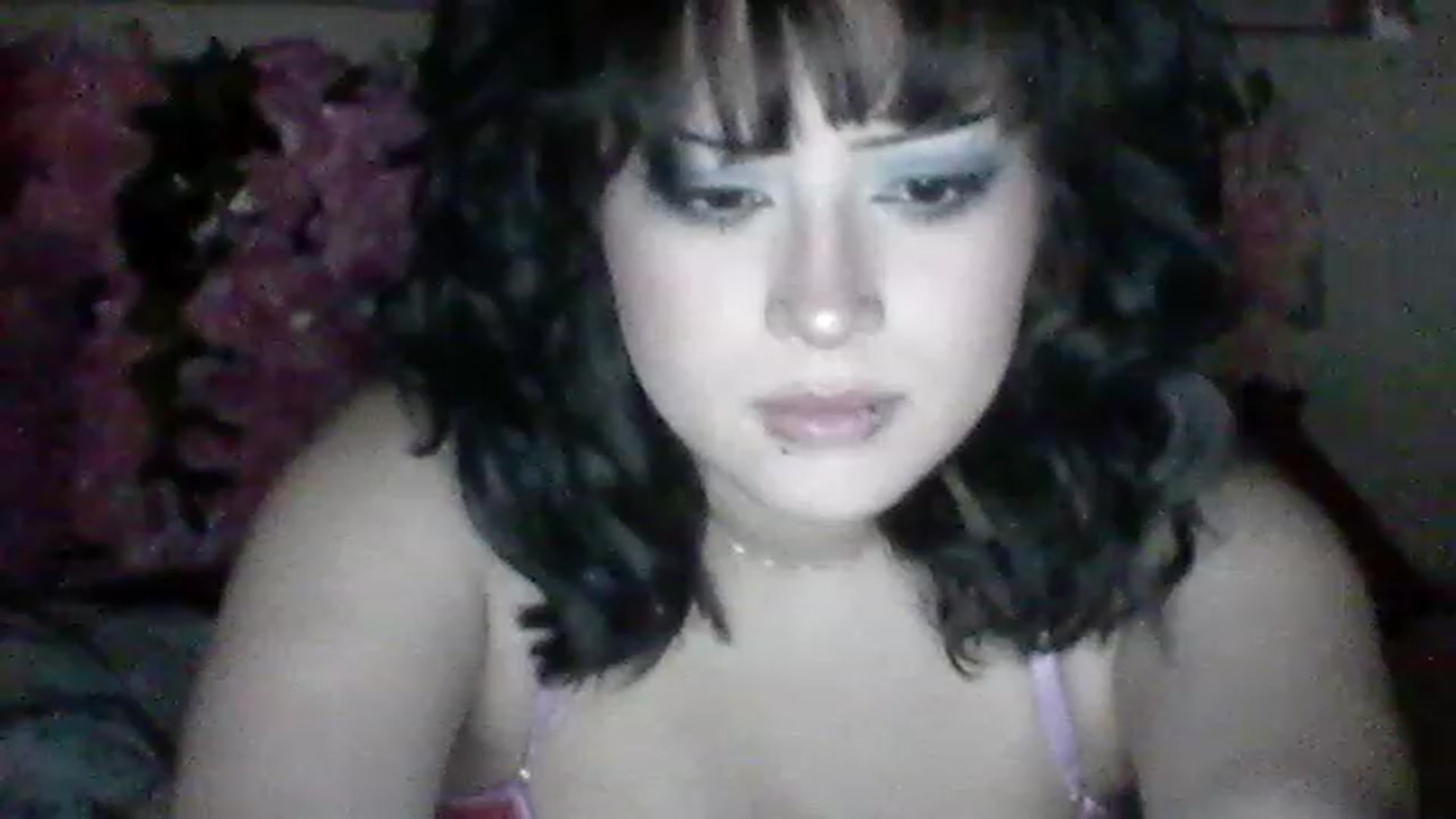 Gallery image thumbnail from valpal000's myfreecams stream on, 12/07/2022, 13:39 image 9 of 20