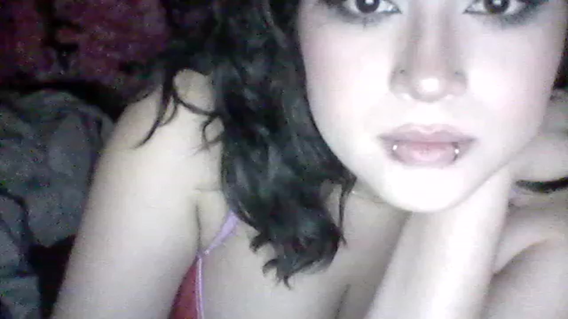 Gallery image thumbnail from valpal000's myfreecams stream on, 12/07/2022, 13:39 image 6 of 20