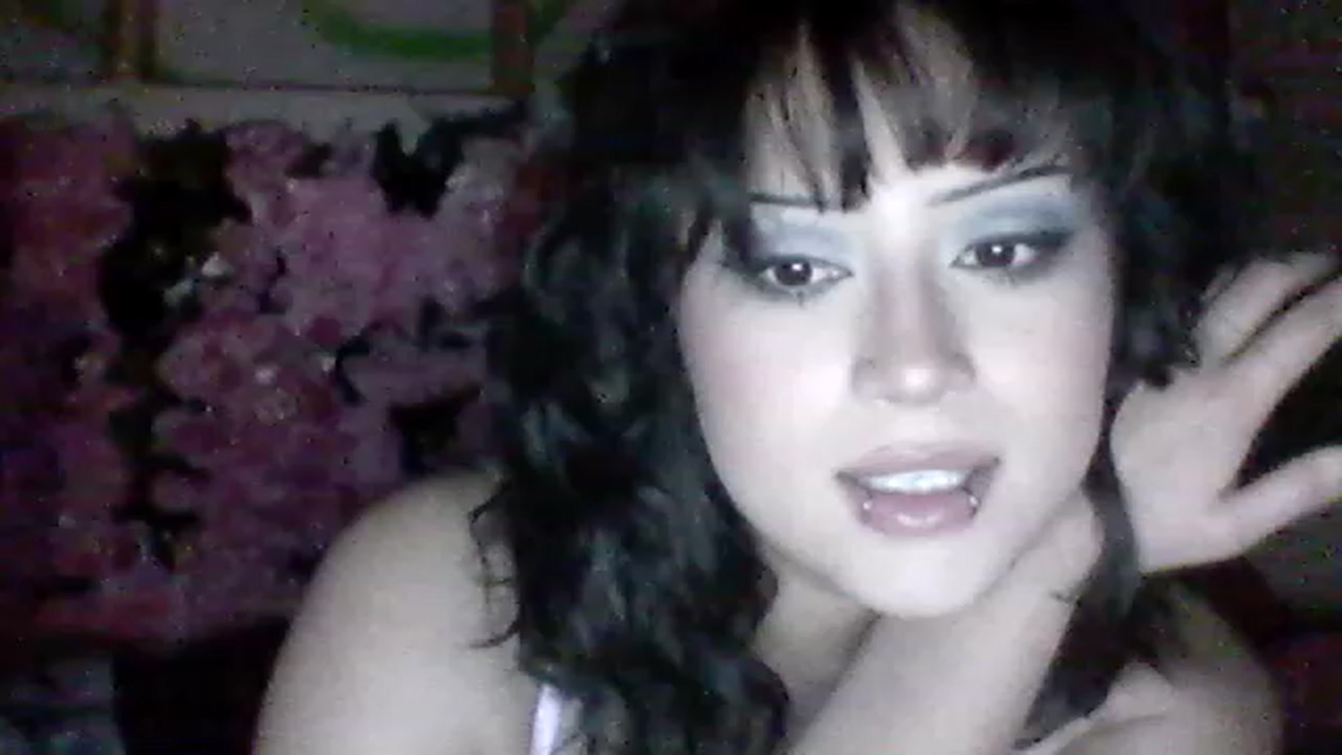 Gallery image thumbnail from valpal000's myfreecams stream on, 12/07/2022, 13:39 image 14 of 20
