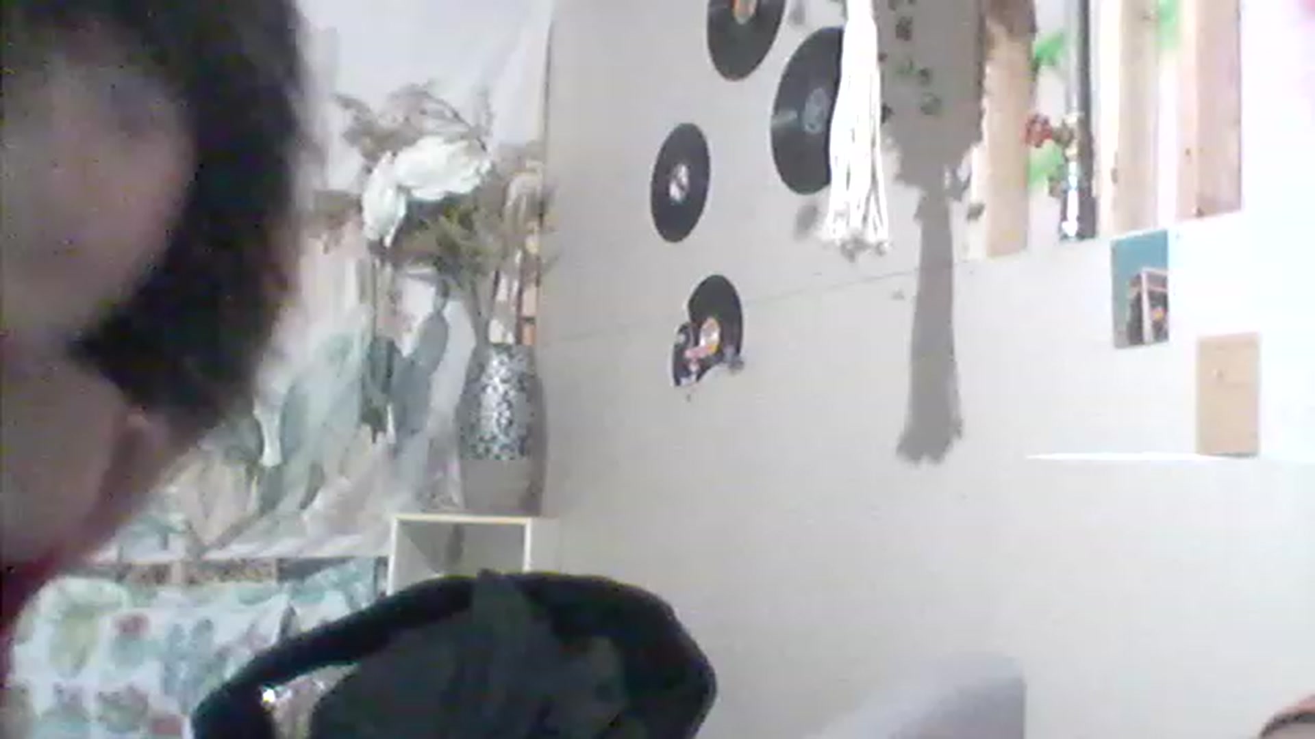 Gallery image thumbnail from valpal000's myfreecams stream on, 12/08/2022, 10:53 image 5 of 20