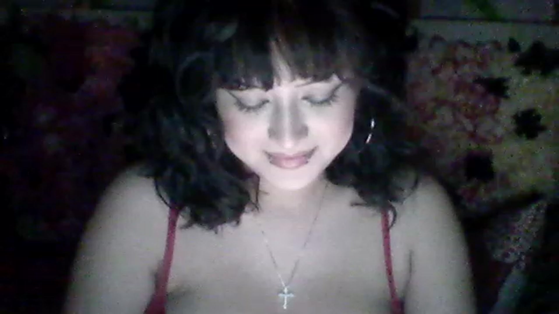 Gallery image thumbnail from valpal000's myfreecams stream on, 12/08/2022, 10:53 image 3 of 20
