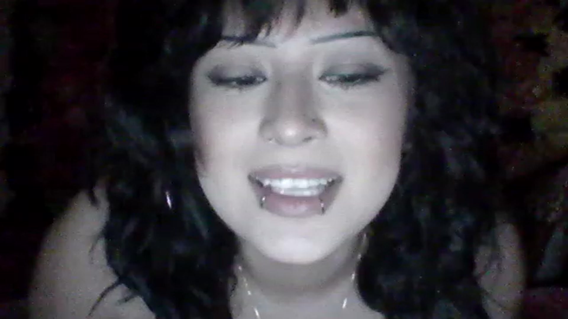Gallery image thumbnail from valpal000's myfreecams stream on, 12/08/2022, 11:34 image 15 of 20