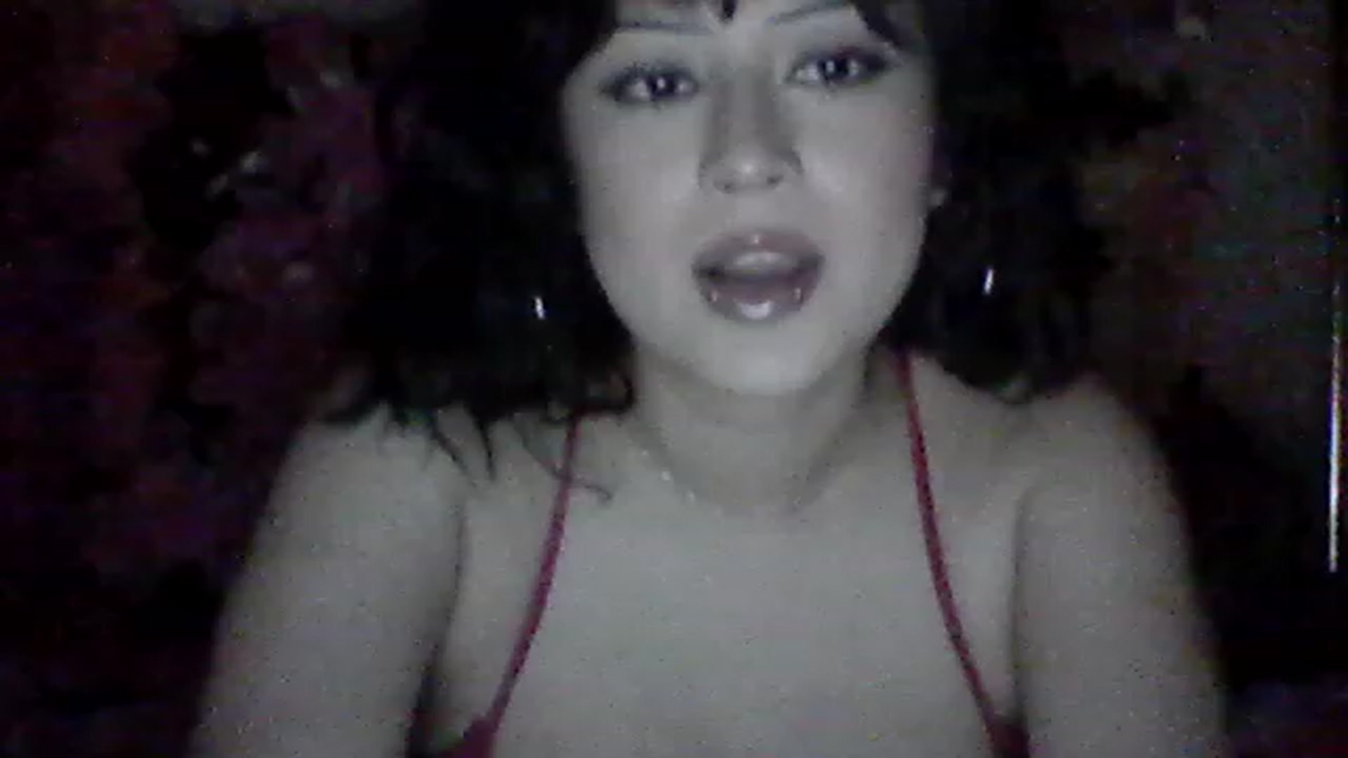 Gallery image thumbnail from valpal000's myfreecams stream on, 12/08/2022, 12:59 image 11 of 20