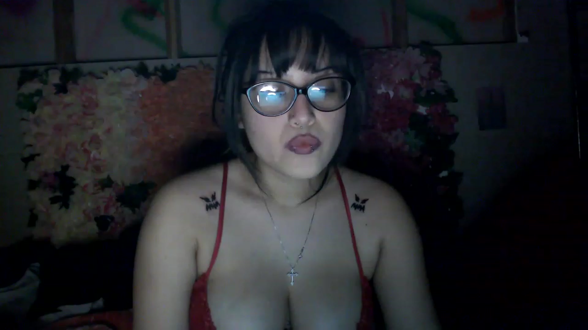 Gallery image thumbnail from valpal000's myfreecams stream on, 12/15/2022, 12:42 image 6 of 20