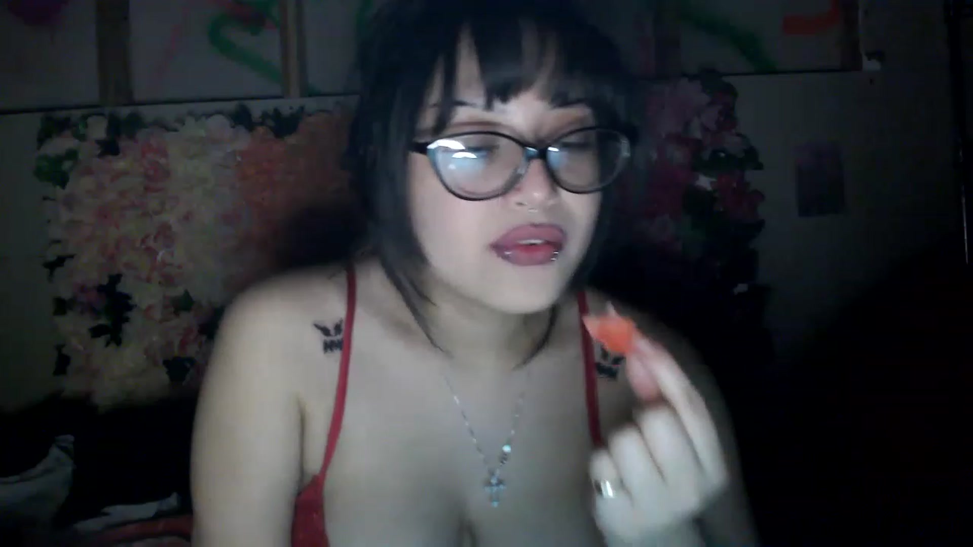 Gallery image thumbnail from valpal000's myfreecams stream on, 12/15/2022, 12:42 image 9 of 20